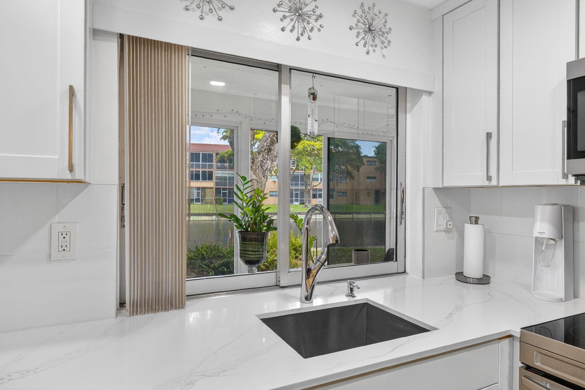 9081 Lime Bay Boulevard 115, Tamarac, FL 33321 — photo 7 of 54
