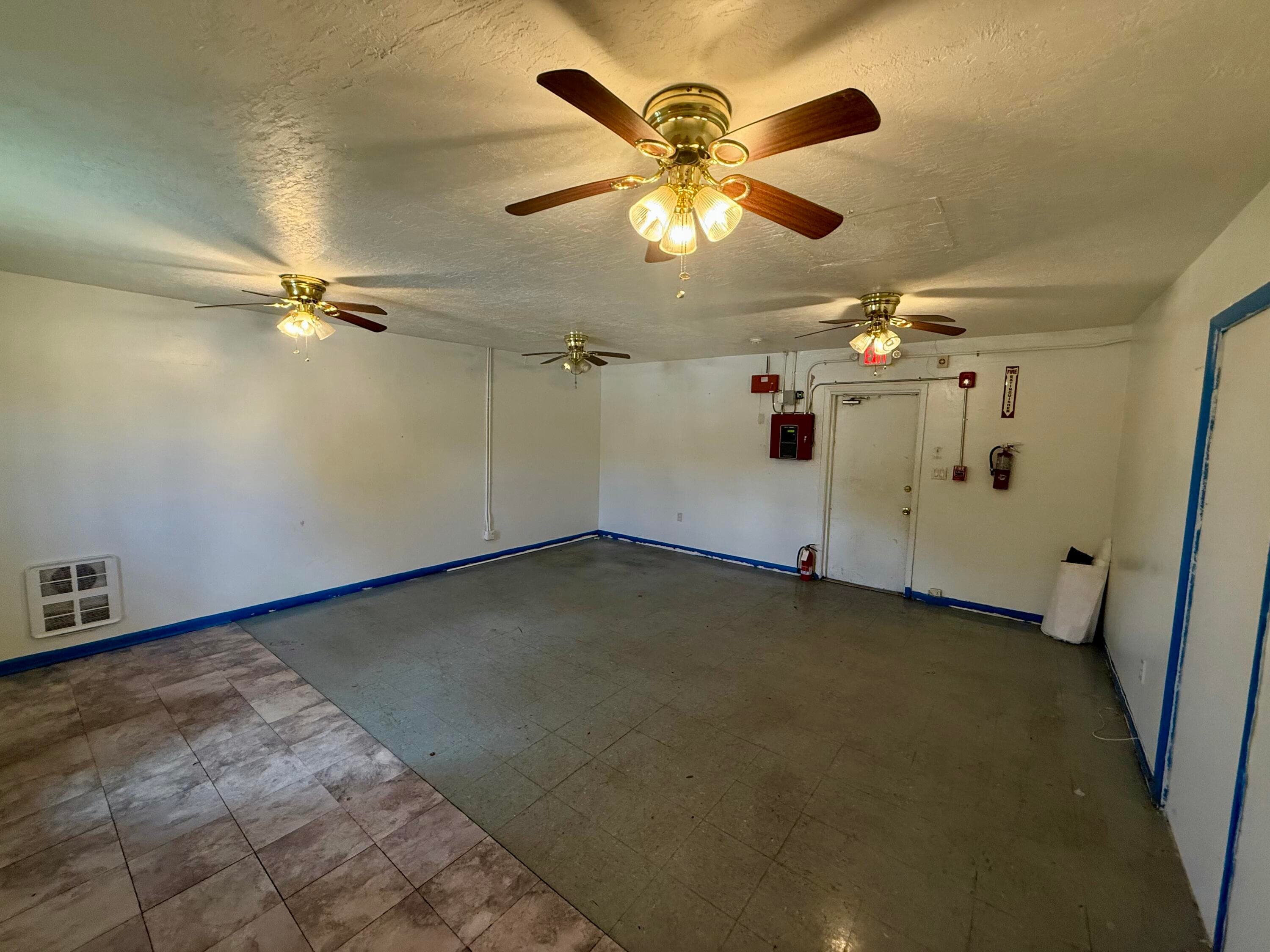 601 W Canal St Street N, Belle Glade, FL 33430 — photo 8 of 20