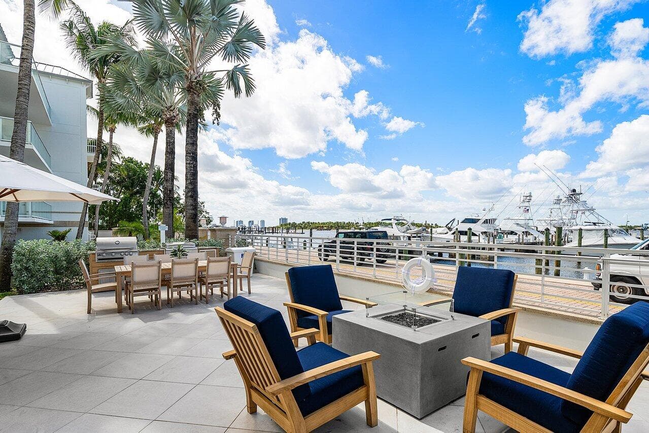 180 Lake Drive 2-302, Palm Beach Shores, FL 33404 — photo 23 of 42