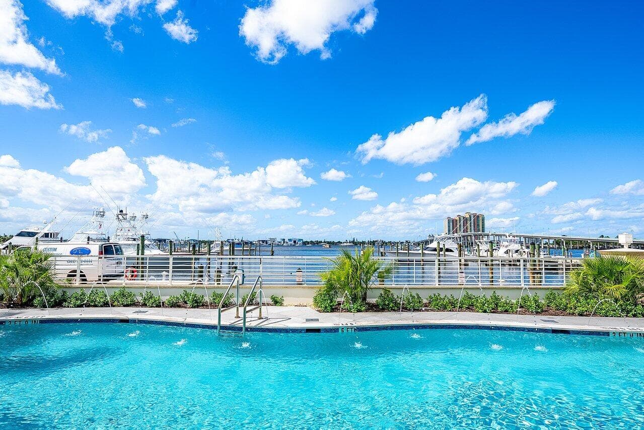 180 Lake Drive 2-302, Palm Beach Shores, FL 33404 — photo 30 of 42
