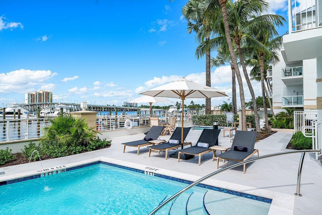 180 Lake Drive 2-302, Palm Beach Shores, FL 33404 — photo 32 of 42
