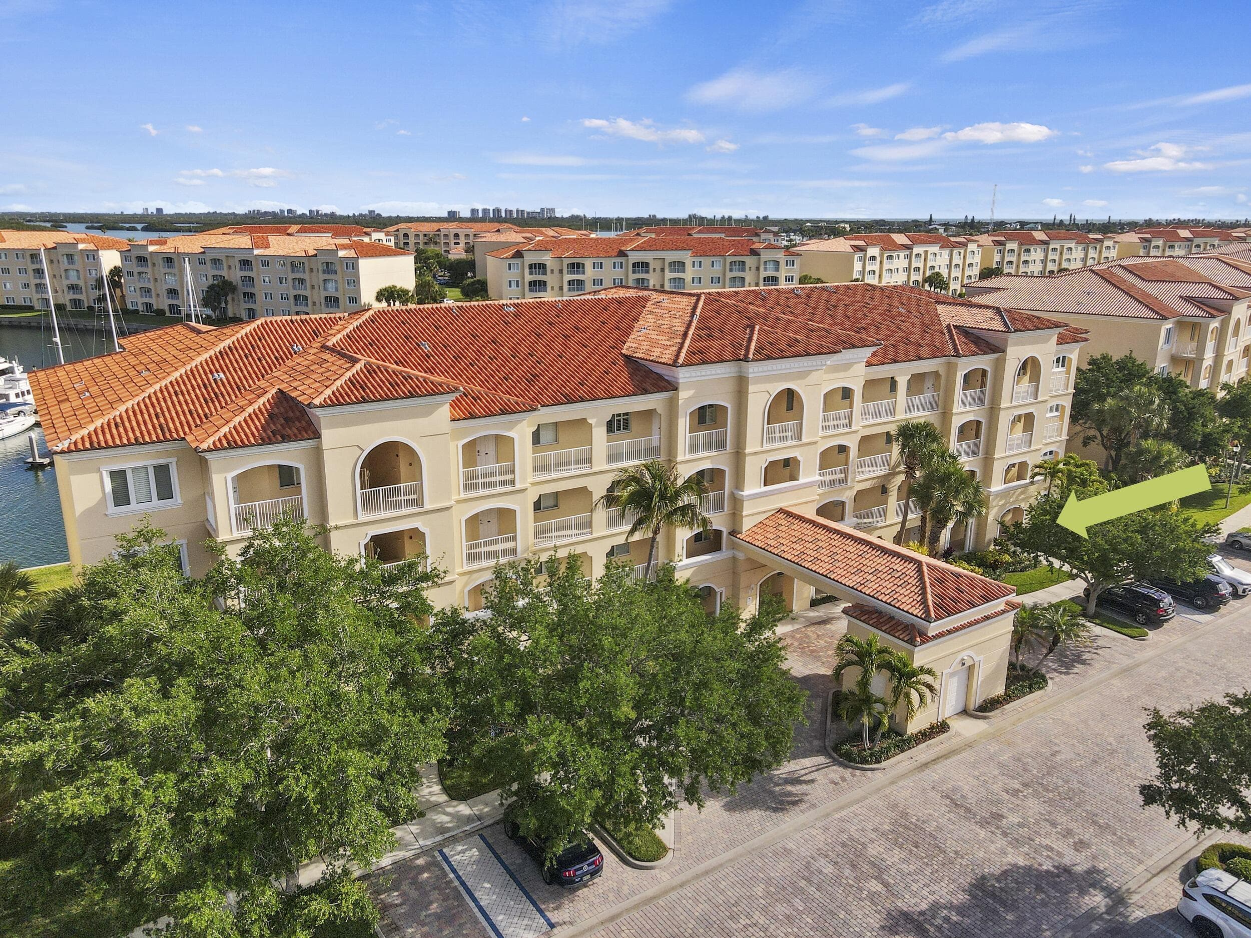 16 W Harbour Isle Dr Drive W 106, Fort Pierce, FL 34949 — photo 5 of 52