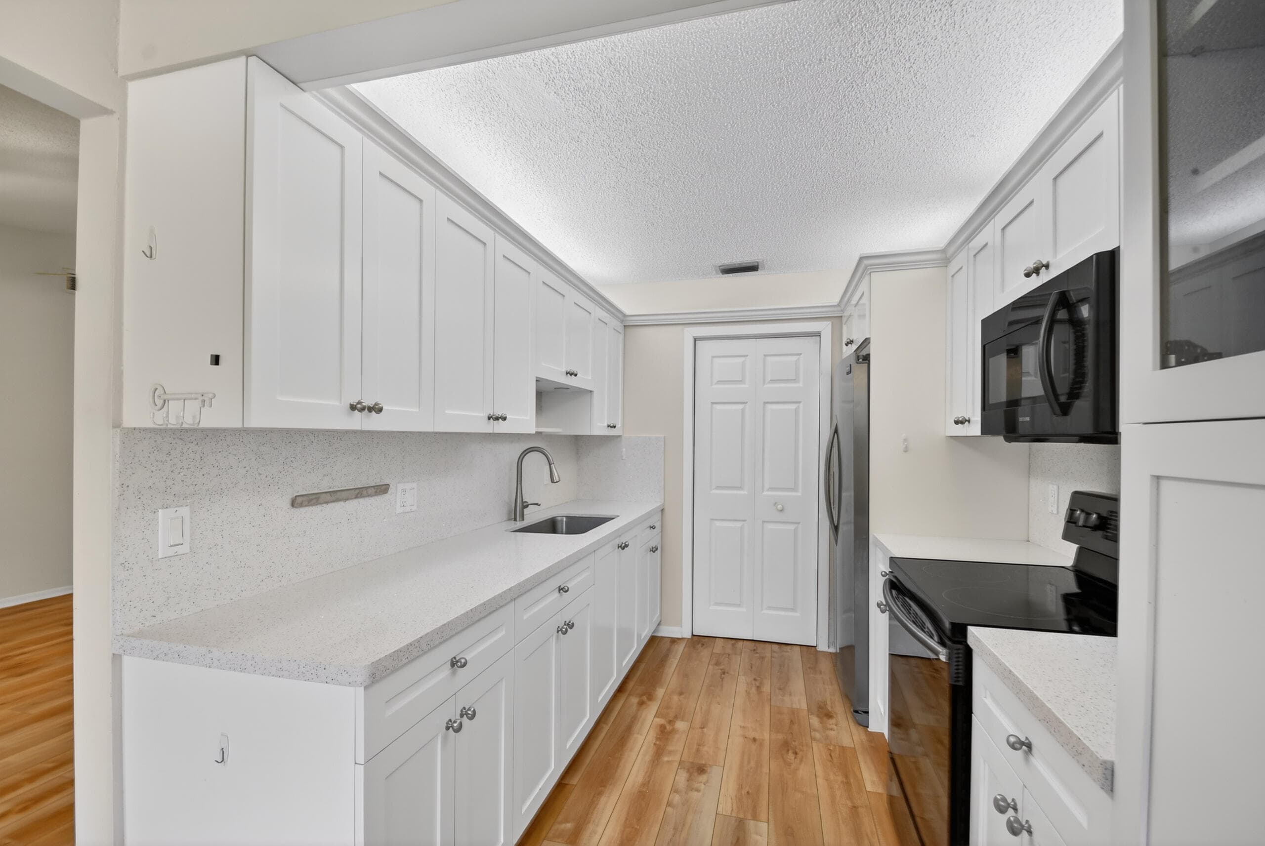 6105 Fairfield Circle, Greenacres, FL 33463 — photo 18 of 55