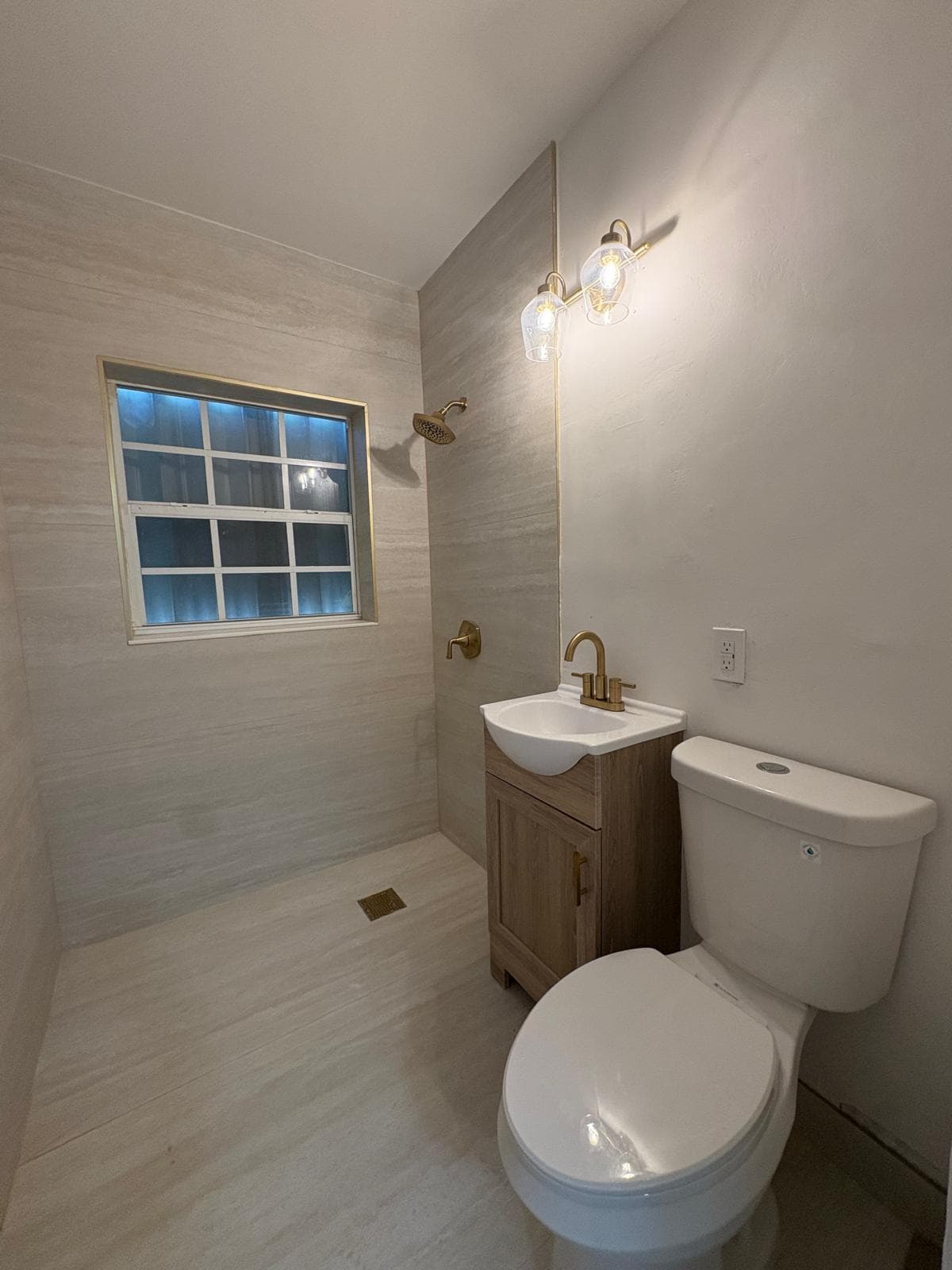 525 NE 126th Street, North Miami, FL 33161 — photo 6 of 10