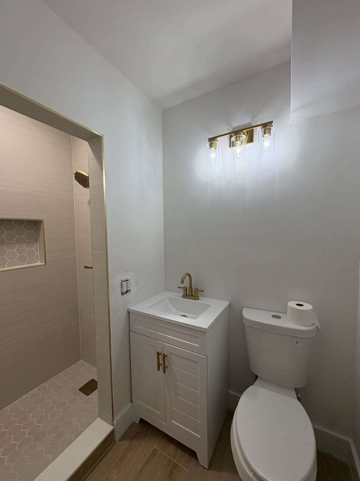 525 NE 126th Street, North Miami, FL 33161 — photo 9 of 10