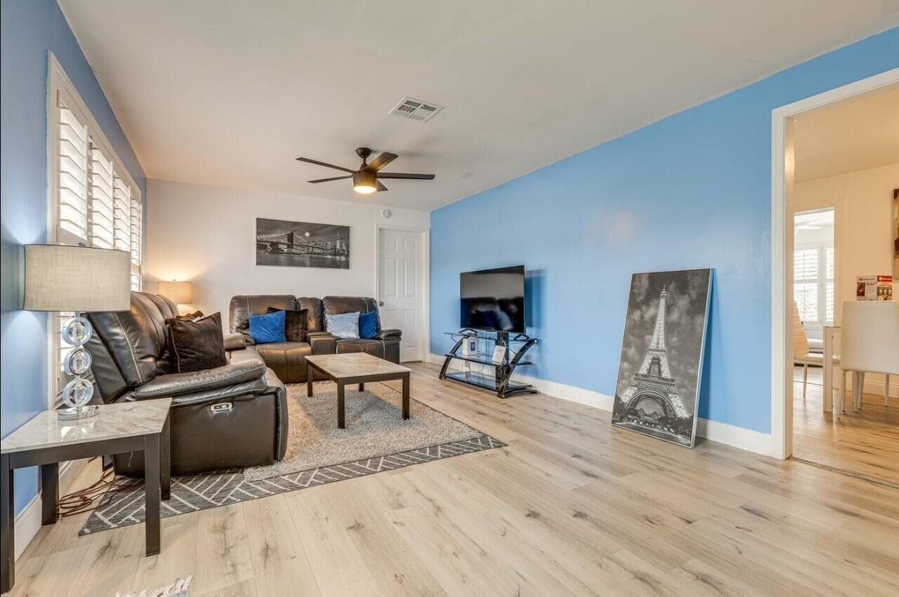 4295 Crestdale Street, Palm Beach Gardens, FL 33410 — photo 7 of 9
