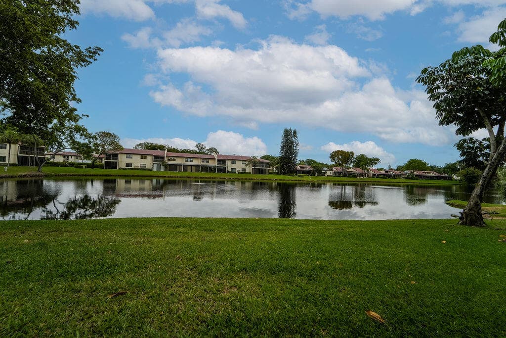 21839 Arriba Real 10g, Boca Raton, FL 33433 — photo 27 of 33