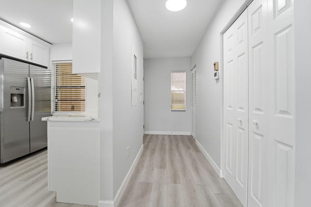 21839 Arriba Real 10g, Boca Raton, FL 33433 — photo 6 of 33