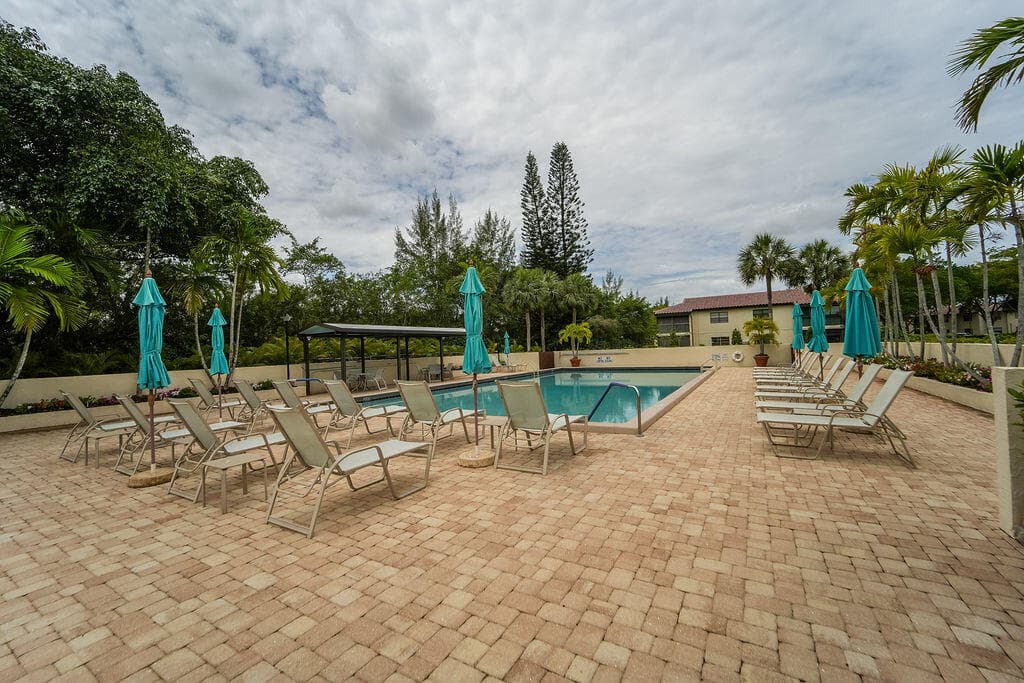 21839 Arriba Real 10g, Boca Raton, FL 33433 — photo 31 of 33