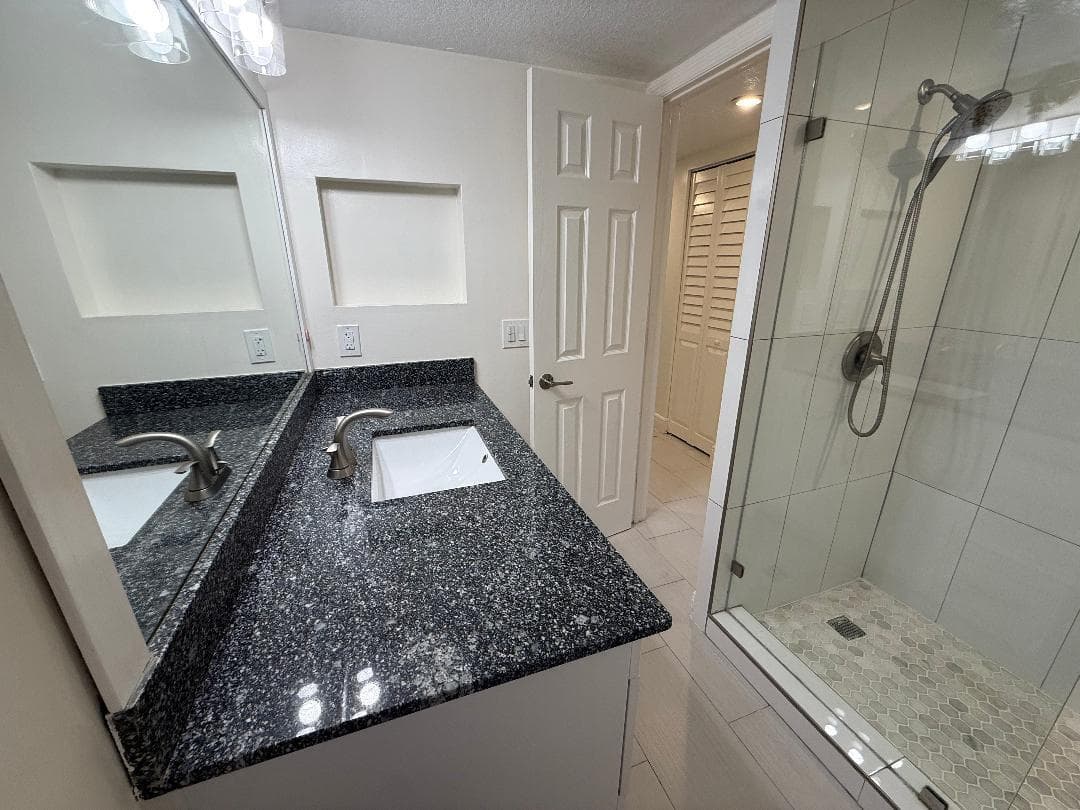 8901 N New River Canal Road 17w, Plantation, FL 33324 — photo 6 of 9