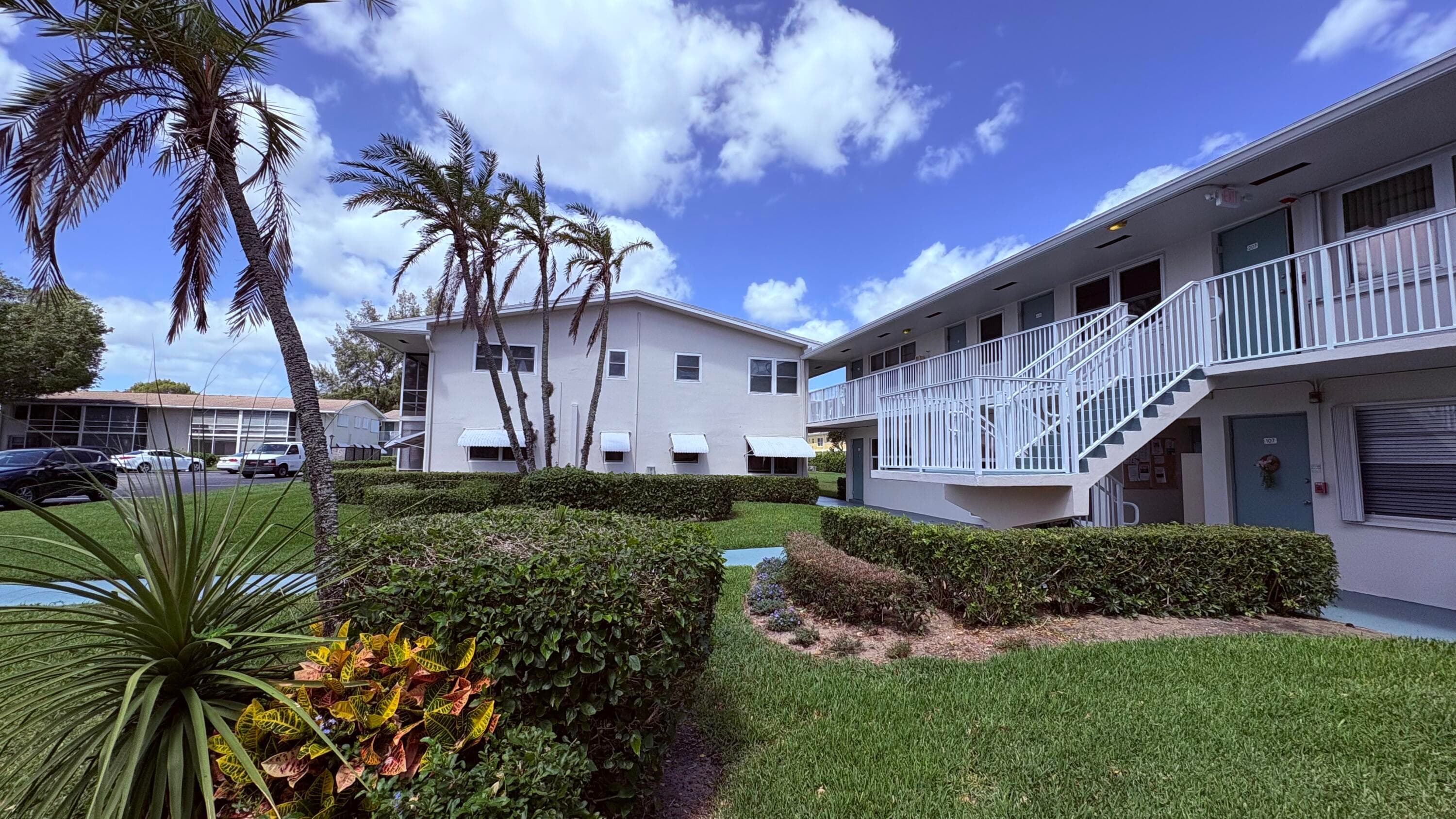 200 Horizon W 102, Boynton Beach, FL 33435 — photo 2 of 31