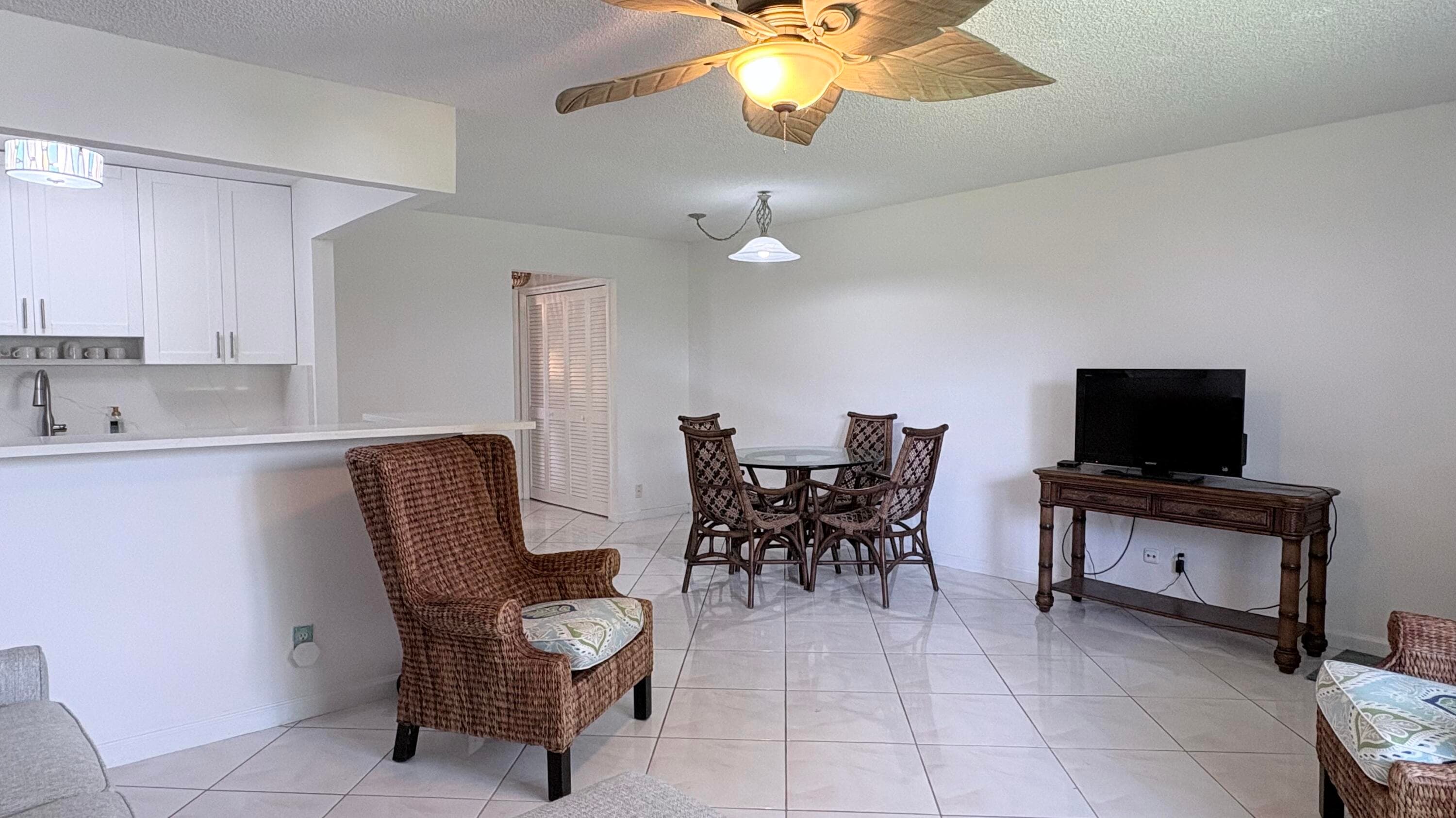 200 Horizon W 102, Boynton Beach, FL 33435 — photo 7 of 31