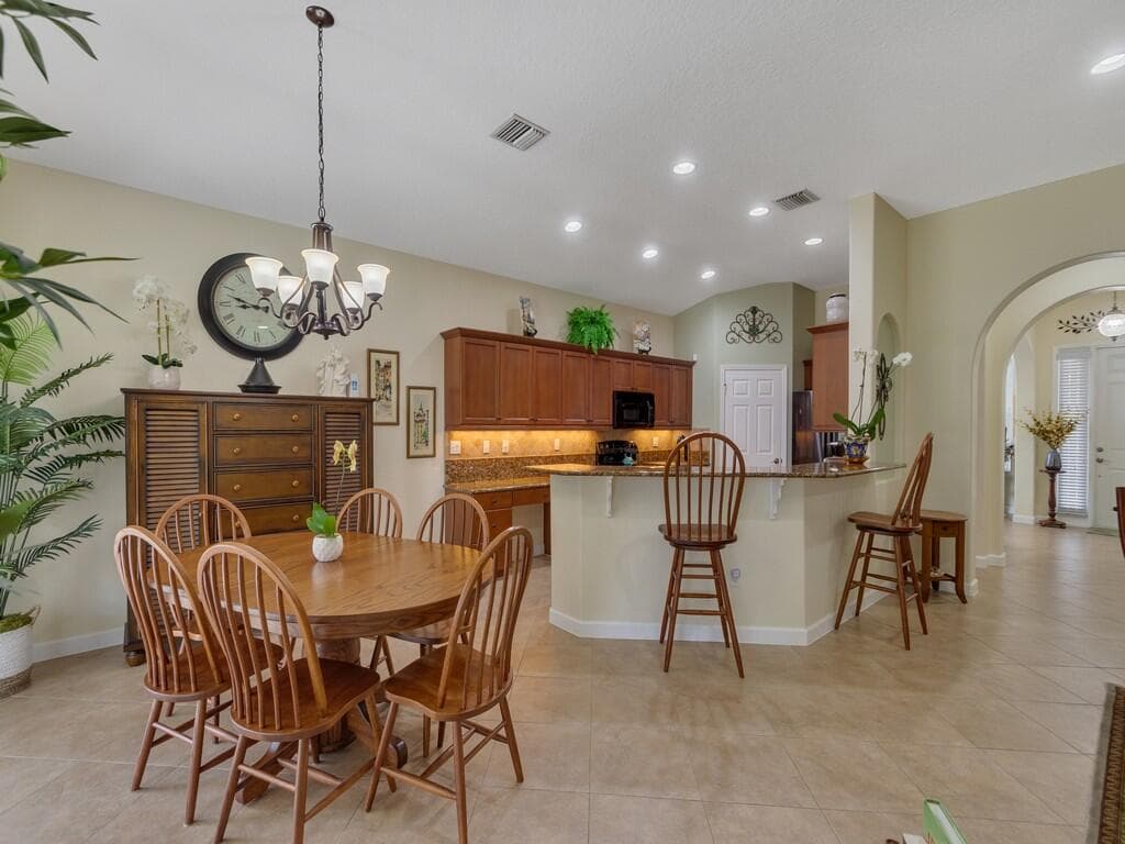 2794 W Brookfield Way, Vero Beach, FL 32966 — photo 6 of 28