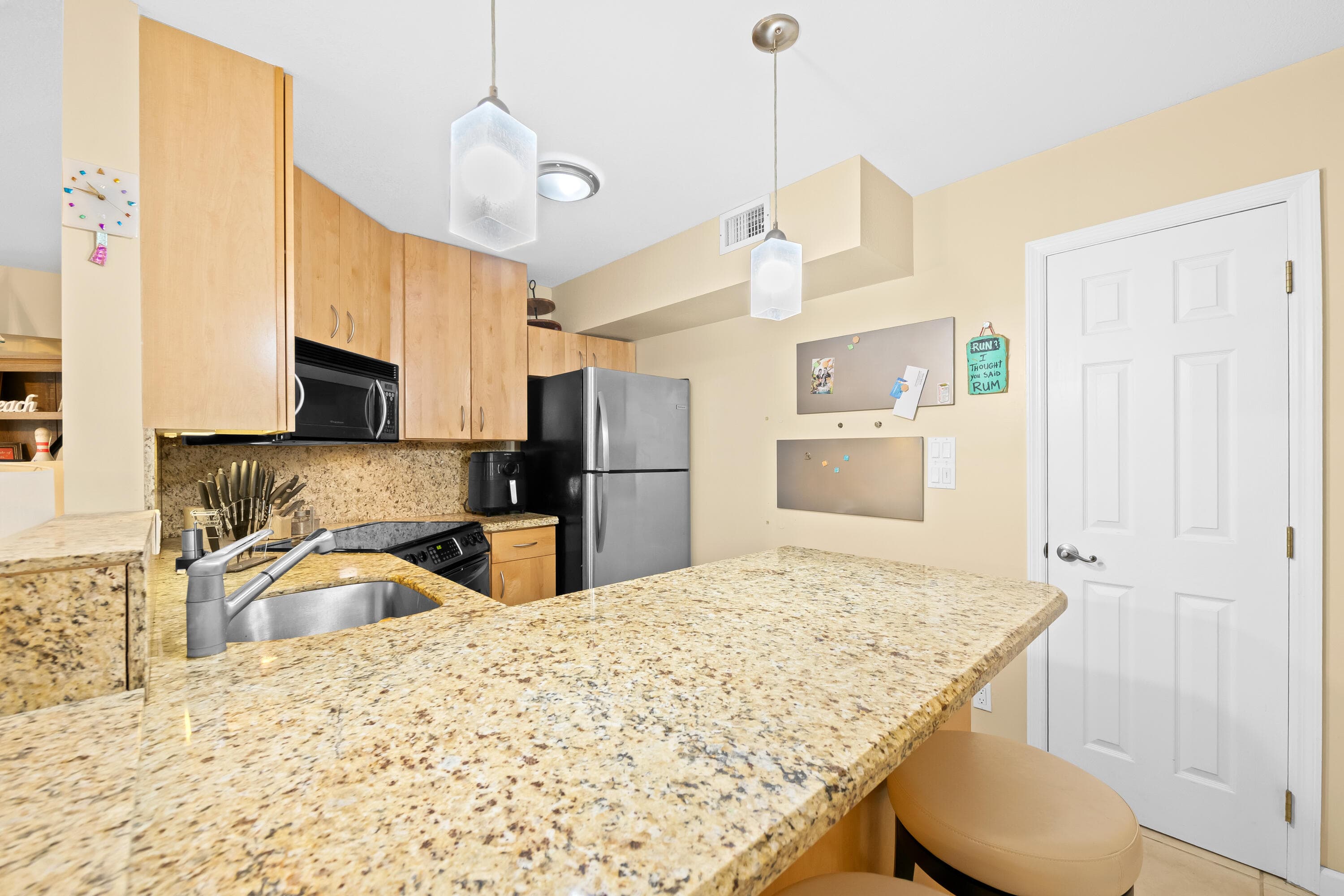 95 N Birch Road 304, Fort Lauderdale, FL 33304 — photo 11 of 35