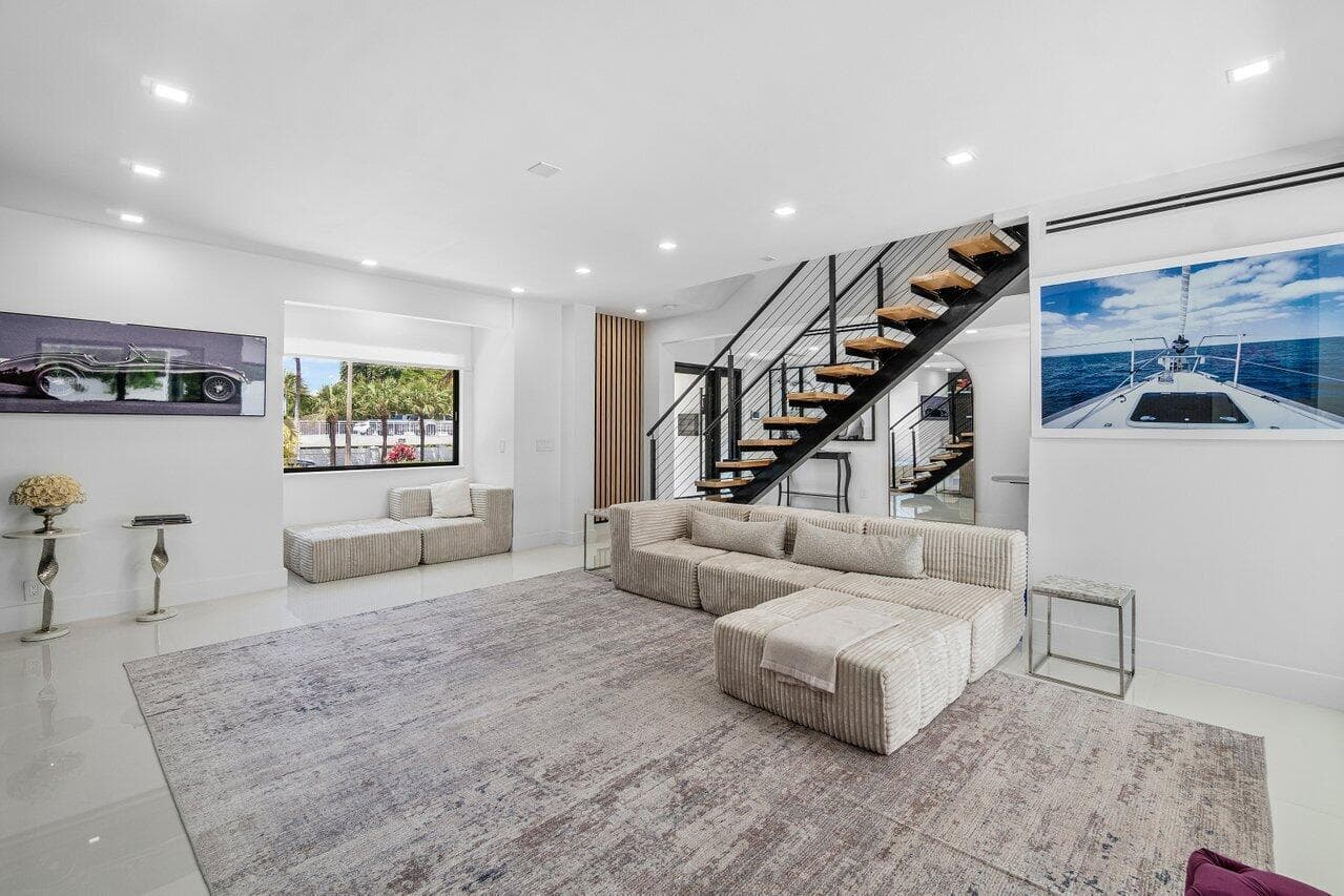 2724 N Ocean Boulevard, Fort Lauderdale, FL 33308 — photo 8 of 49
