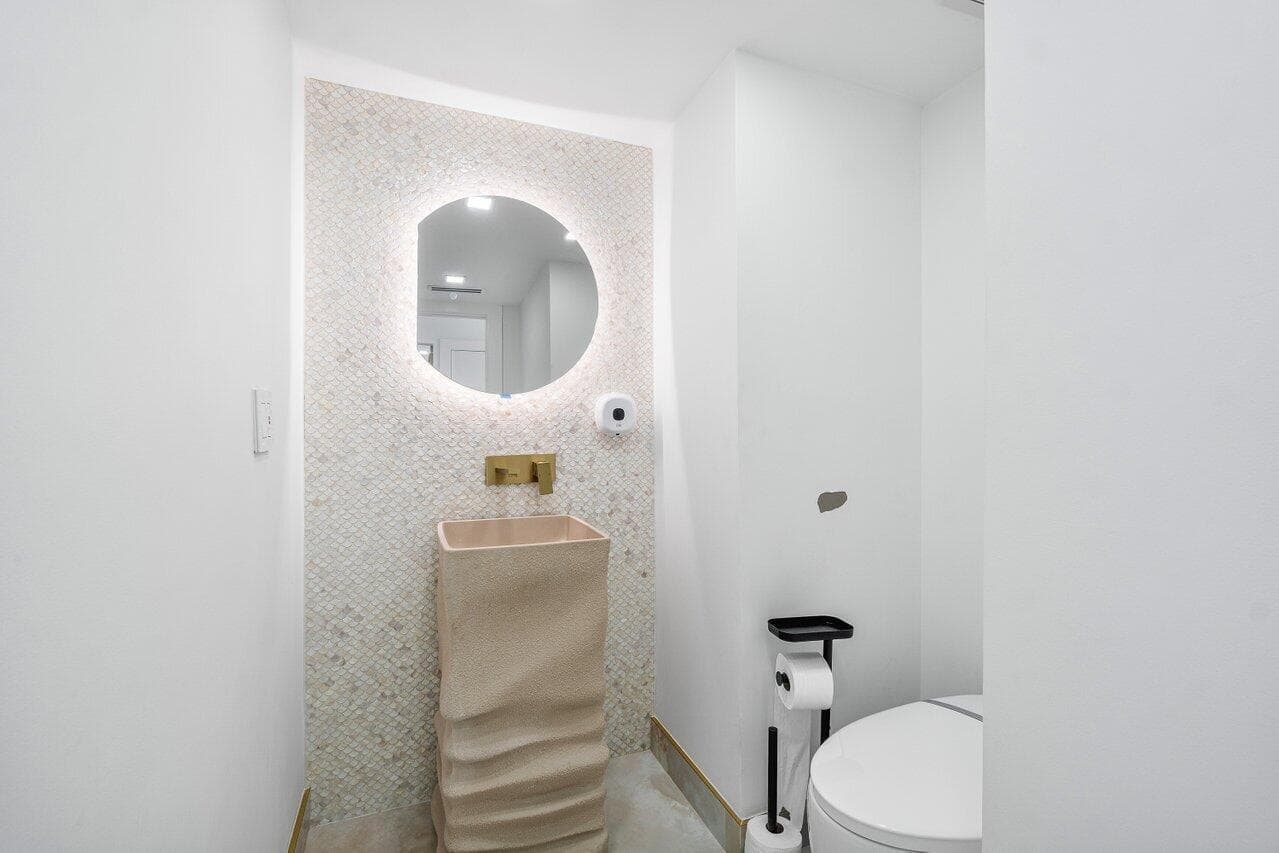 2724 N Ocean Boulevard, Fort Lauderdale, FL 33308 — photo 21 of 49