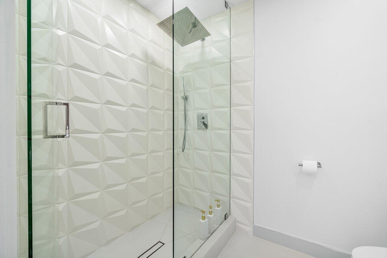 2724 N Ocean Boulevard, Fort Lauderdale, FL 33308 — photo 24 of 49