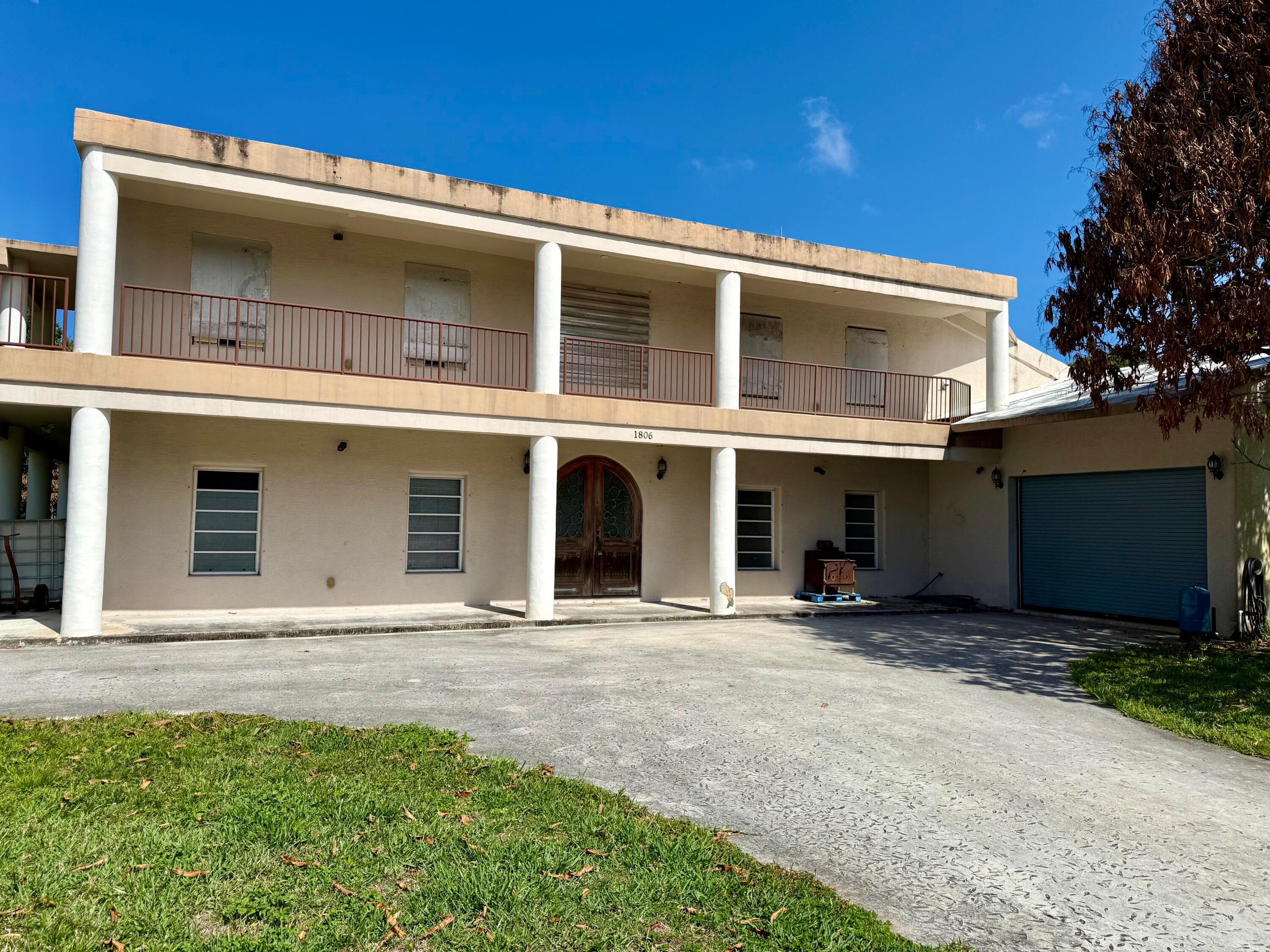 1806 S 29th Street, Fort Pierce, FL 34947 — photo 1 of 22