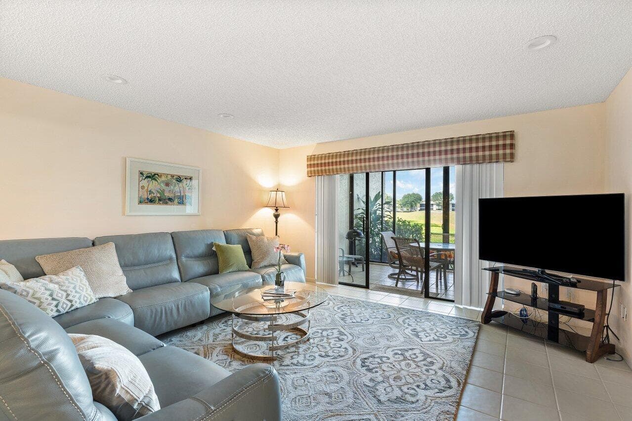 7 Southport Lane E, Boynton Beach, FL 33436 — photo 7 of 42