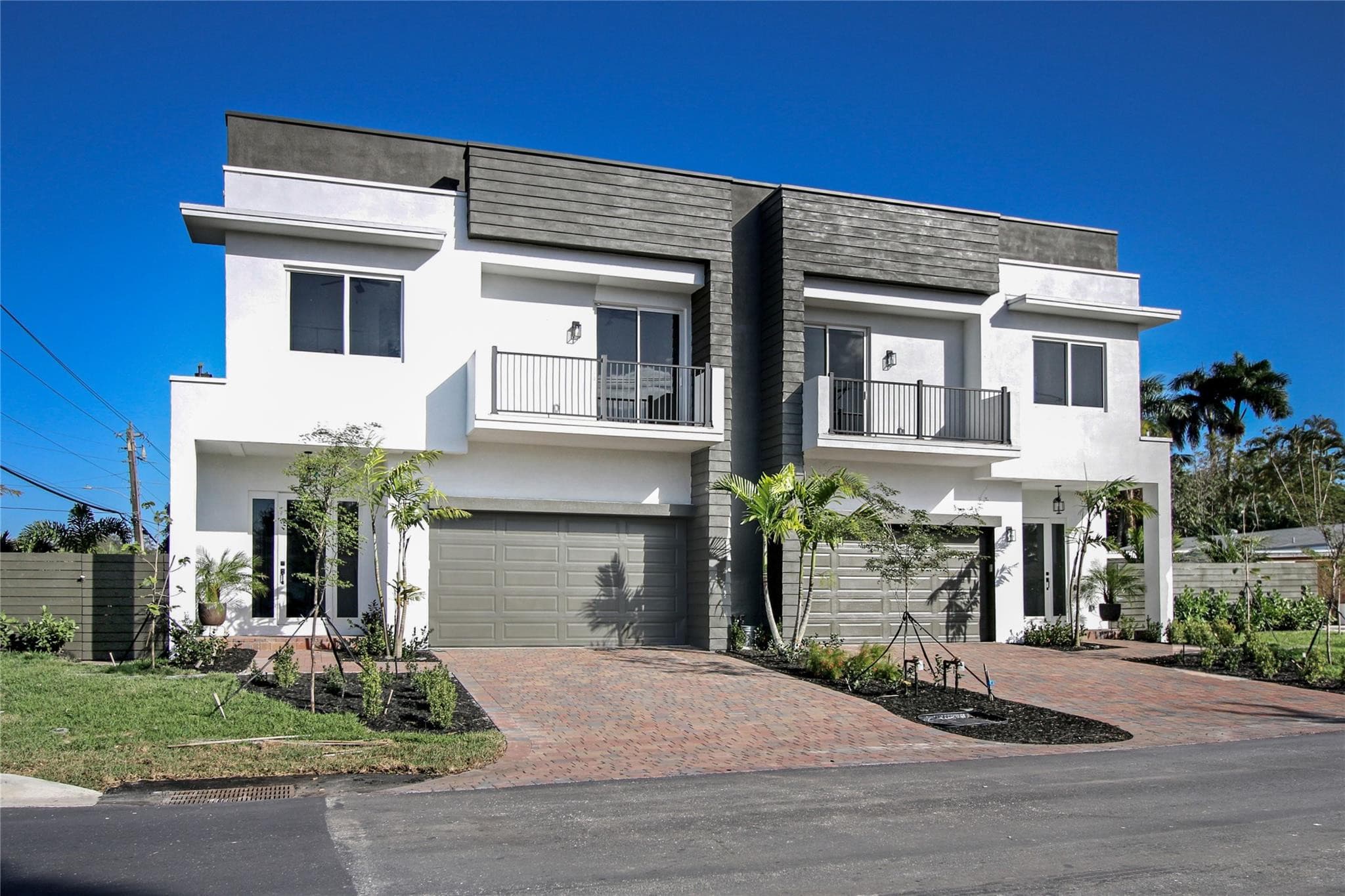 2004 SW 15th Avenue, Fort Lauderdale, FL 33315 — photo 1 of 46