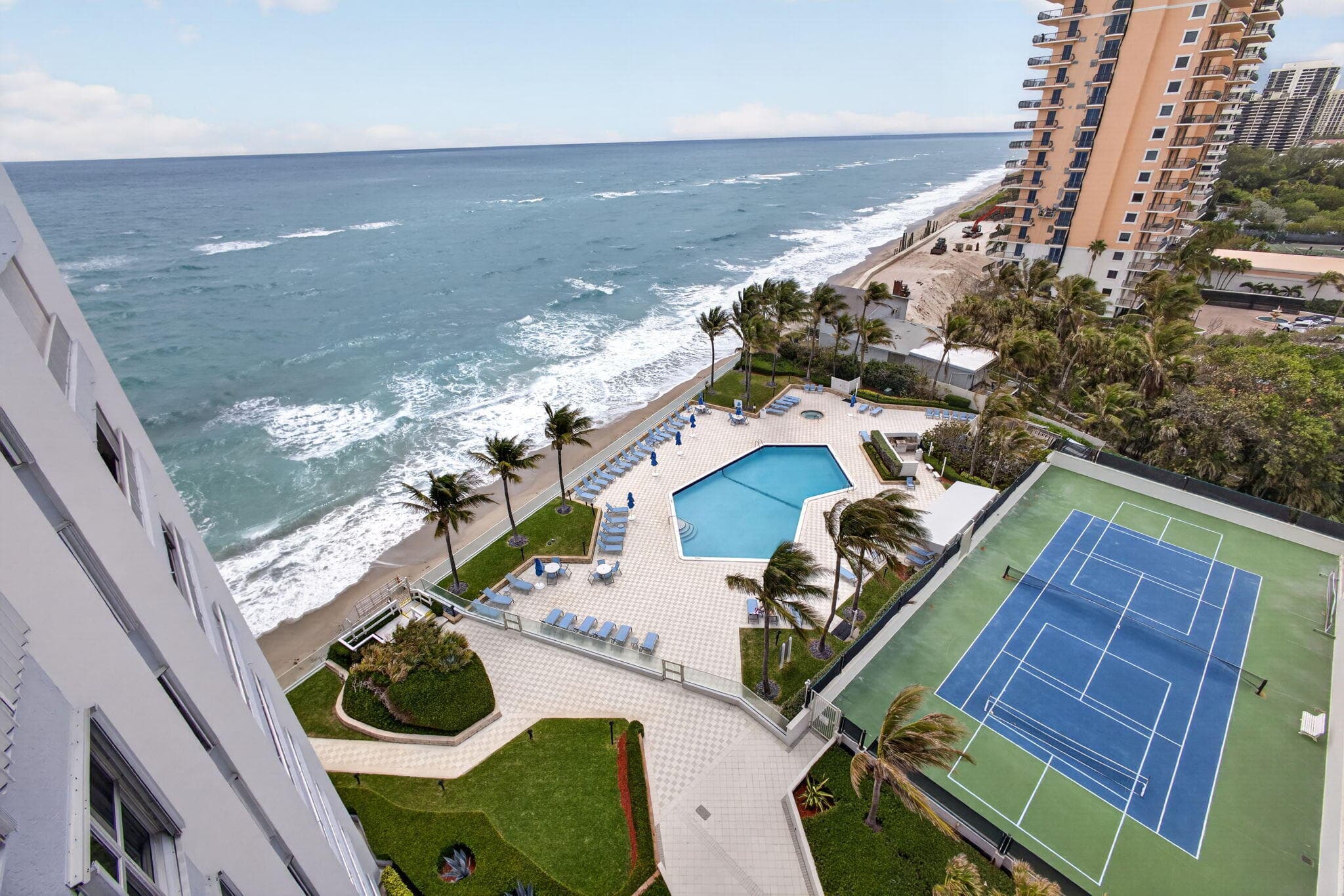 5200 N Ocean Drive 1004, Singer Island, FL 33404 — photo 4 of 39