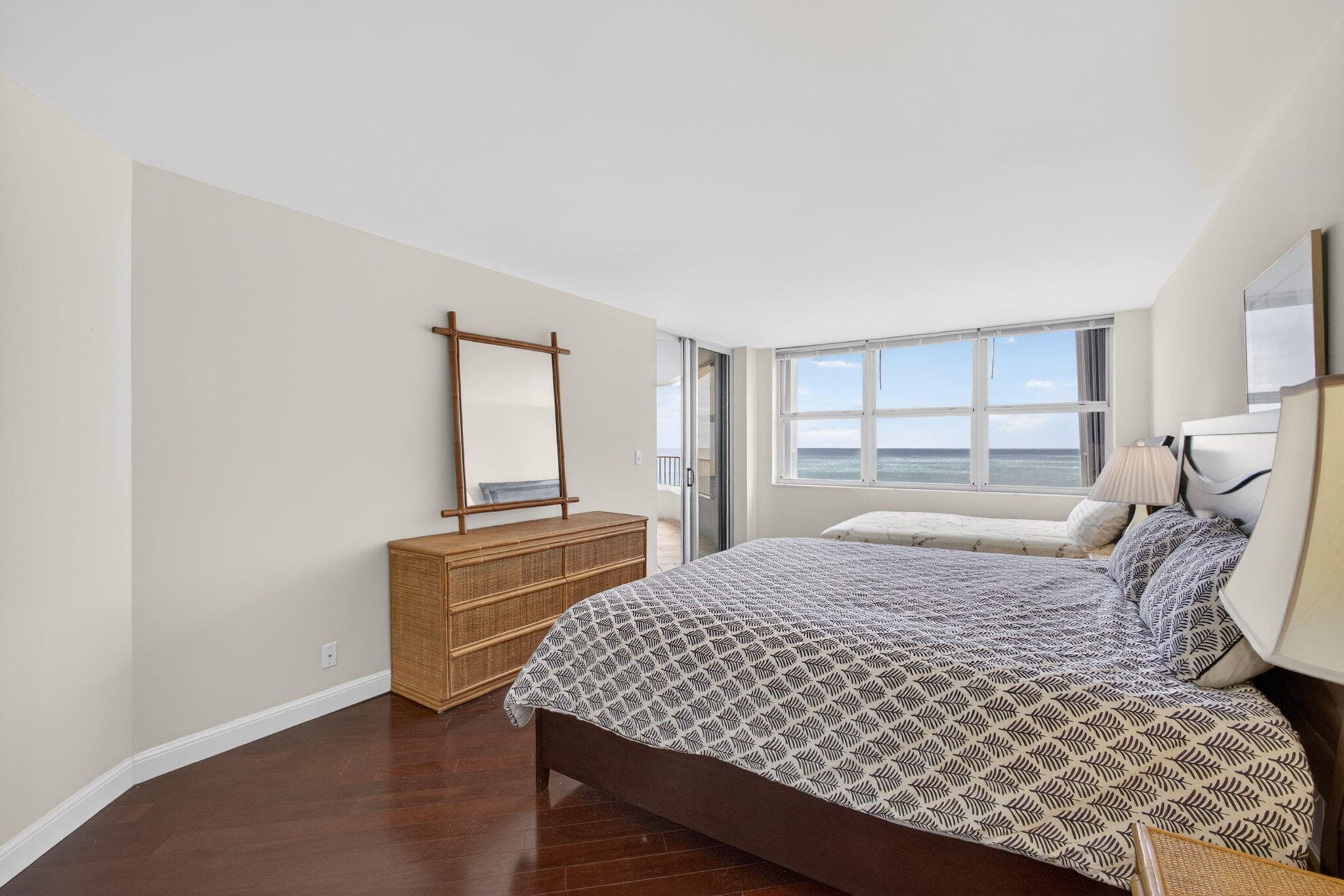 5200 N Ocean Drive 1004, Singer Island, FL 33404 — photo 19 of 39