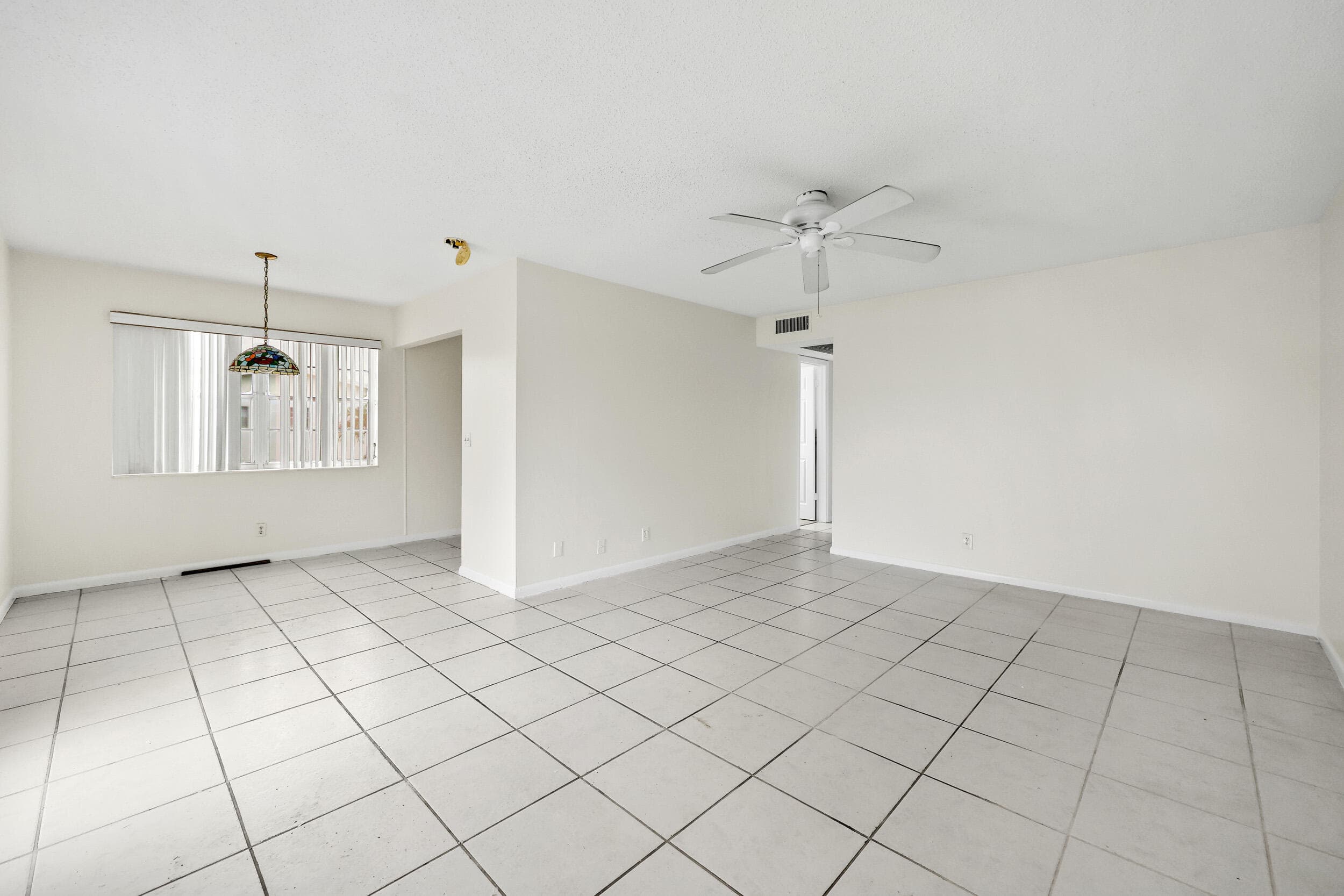 392 Markham R, Deerfield Beach, FL 33442 — photo 10 of 30