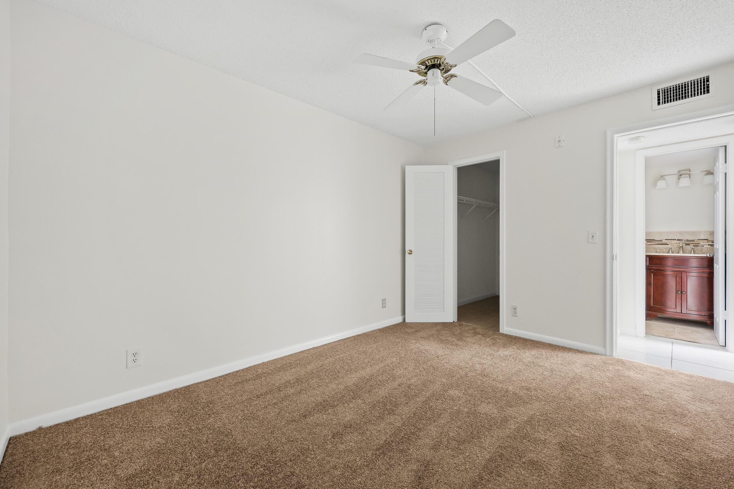 392 Markham R, Deerfield Beach, FL 33442 — photo 19 of 30