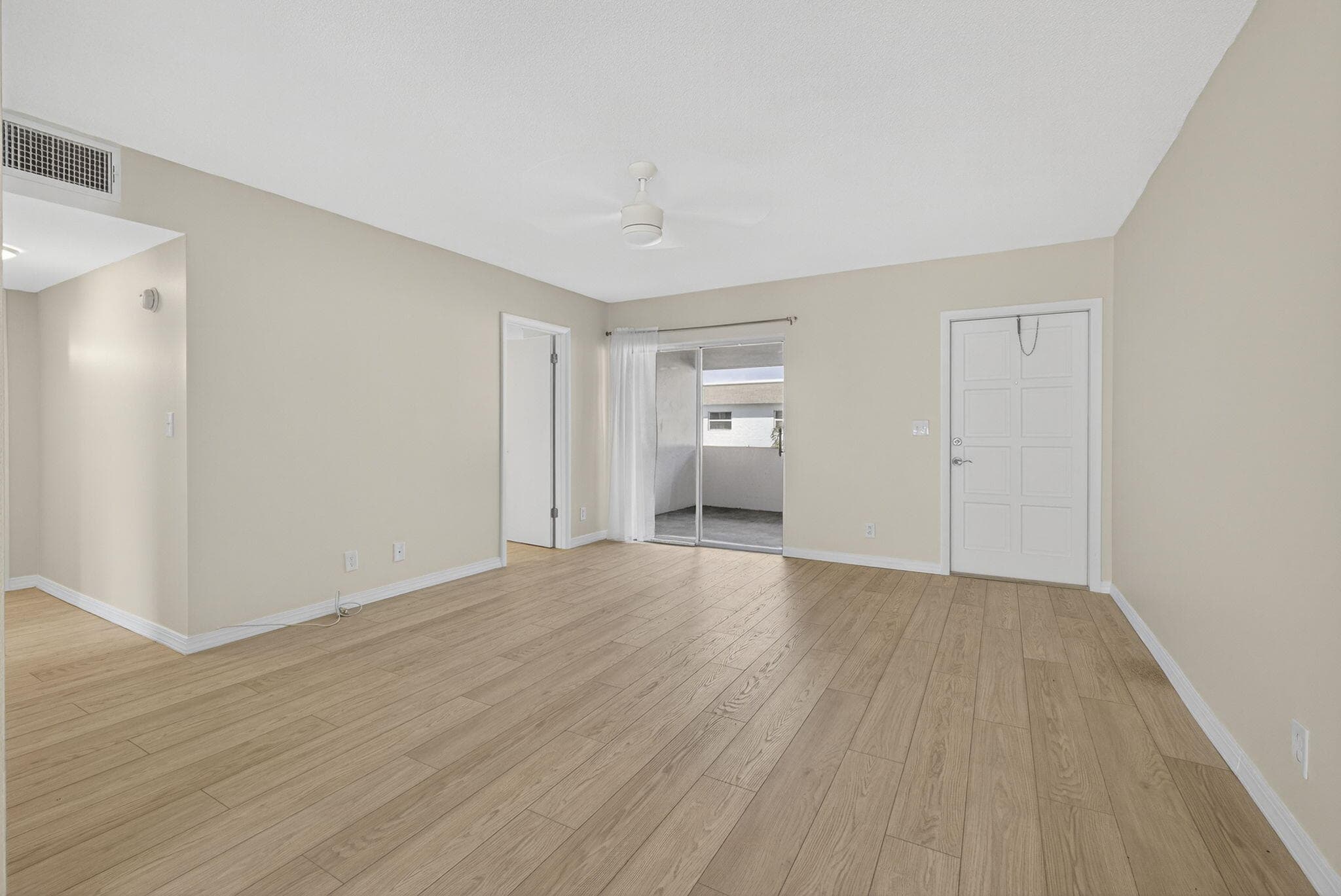 51 Stratford D, West Palm Beach, FL 33417 — photo 8 of 37