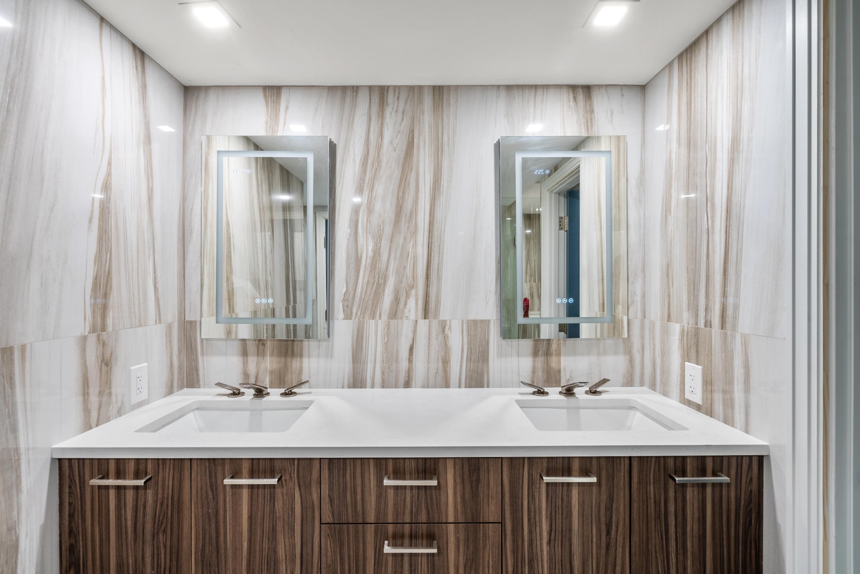 250 S Ocean Boulevard Penthouse F, Boca Raton, FL 33432 — photo 18 of 31