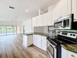 8023 Montserrat Place, Wellington, FL 33414 — photo 21 of 77