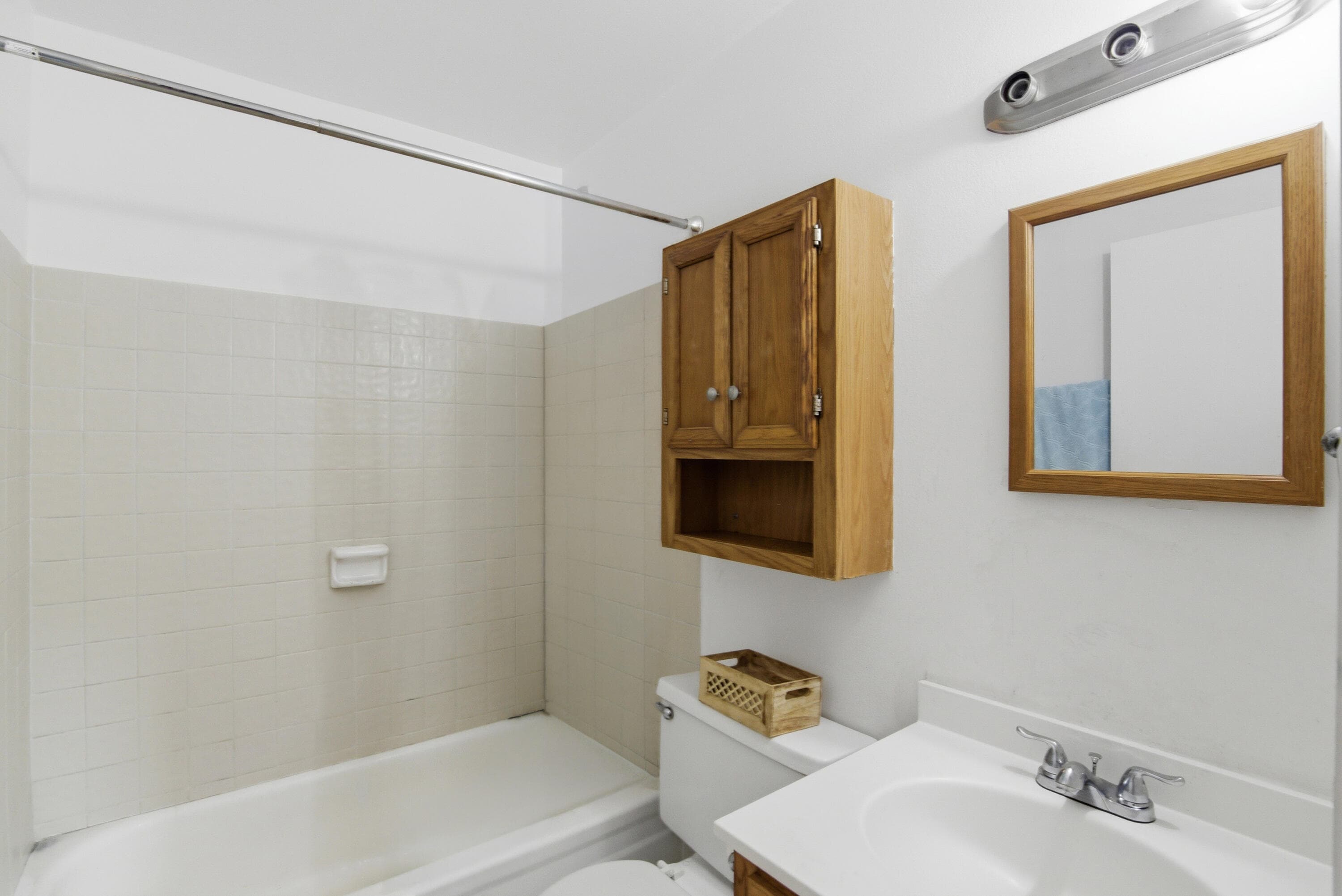 8230 SW 4th Place, North Lauderdale, FL 33068 — photo 13 of 23