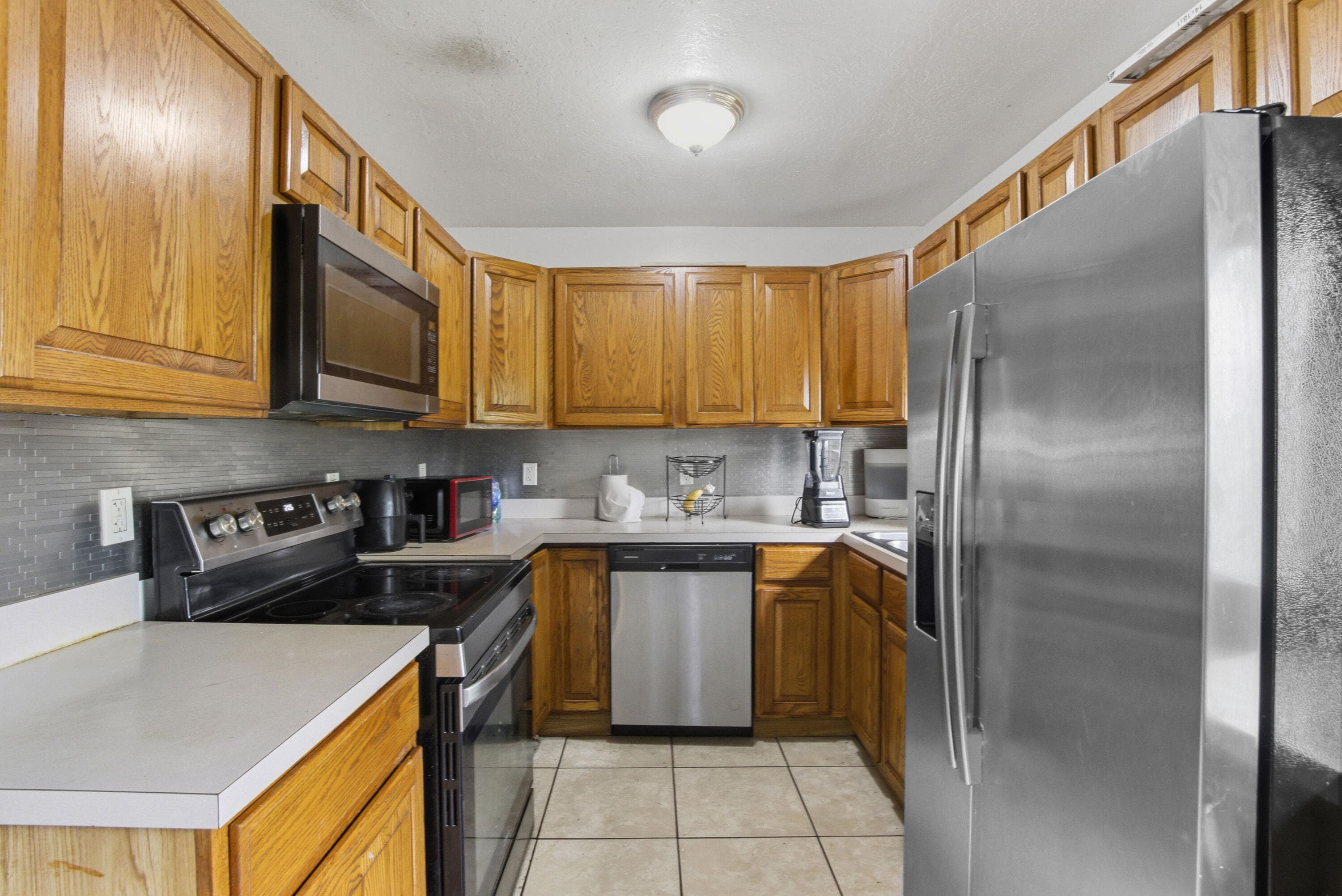 8230 SW 4th Place, North Lauderdale, FL 33068 — photo 17 of 23