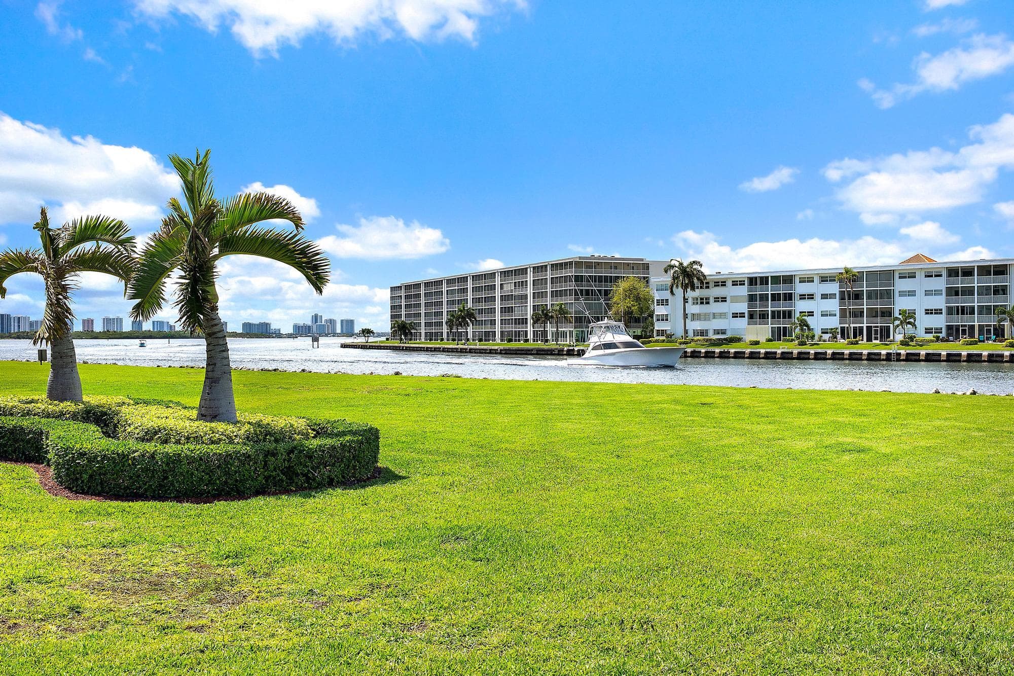 123 Lakeshore Drive 445, North Palm Beach, FL 33408 — photo 23 of 24