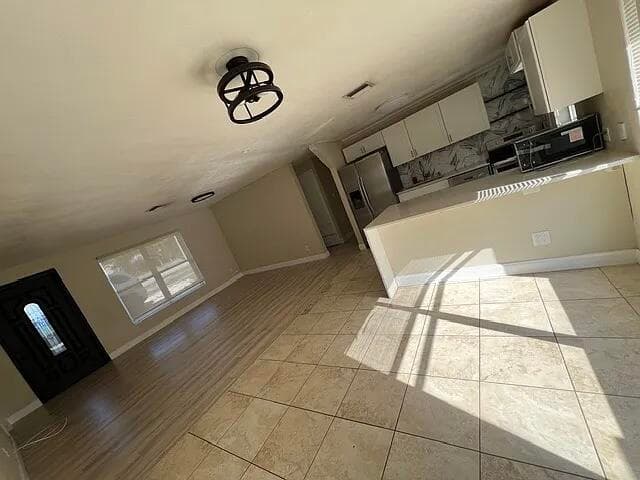 2831 NE Savannah Road, Jensen Beach, FL 34957 — photo 4 of 17