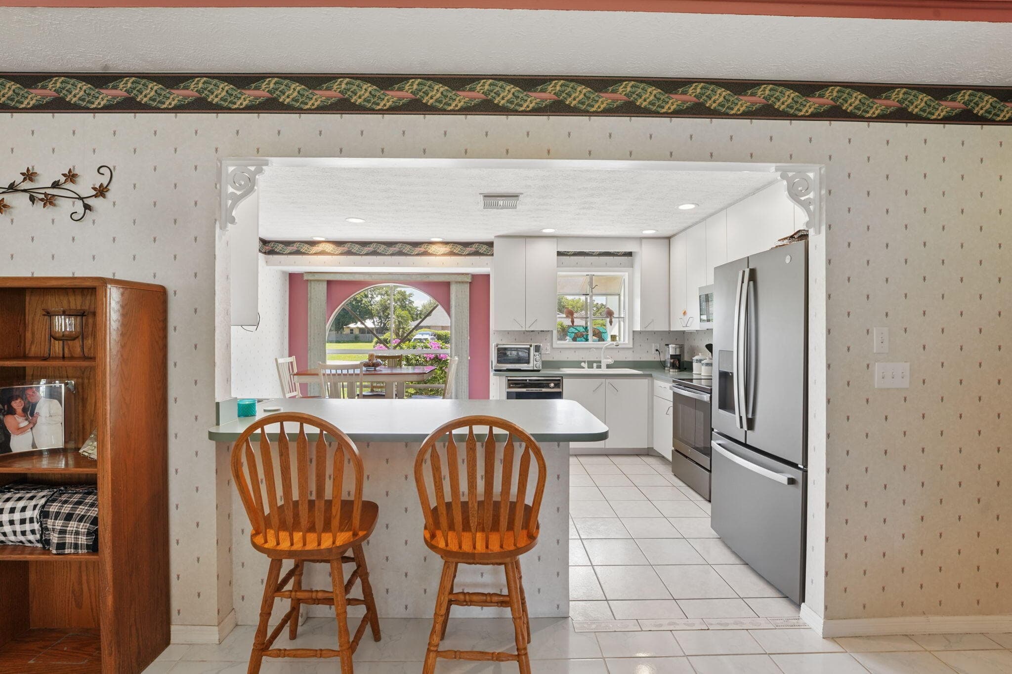 902 Egret Avenue, Fort Pierce, FL 34982 — photo 11 of 59