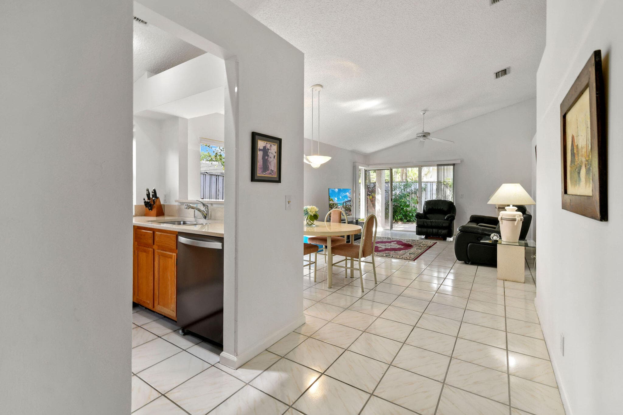 49 Admirals Court, Palm Beach Gardens, FL 33418 — photo 3 of 33
