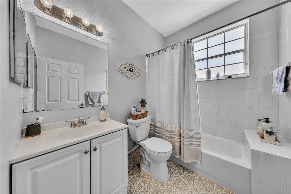 7600 S Aragon Boulevard 3, Sunrise, FL 33322 — photo 42 of 45