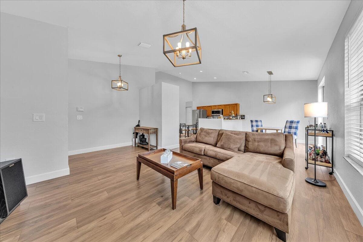 7600 S Aragon Boulevard 3, Sunrise, FL 33322 — photo 21 of 45
