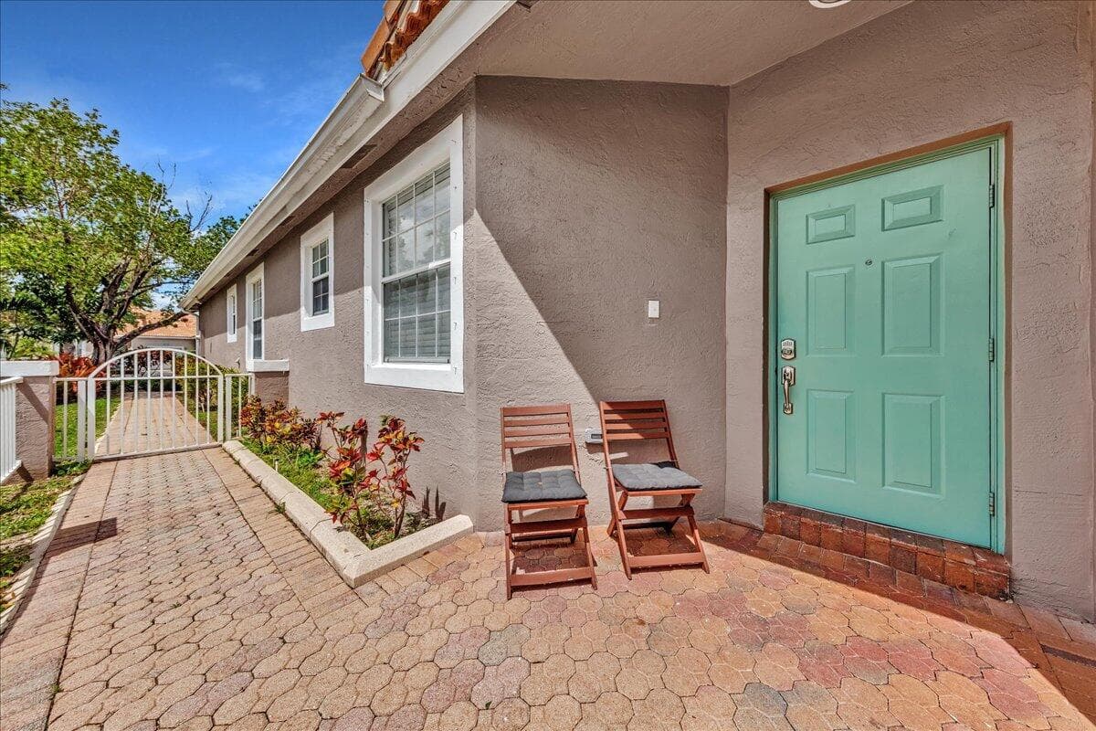 7600 S Aragon Boulevard 3, Sunrise, FL 33322 — photo 7 of 45