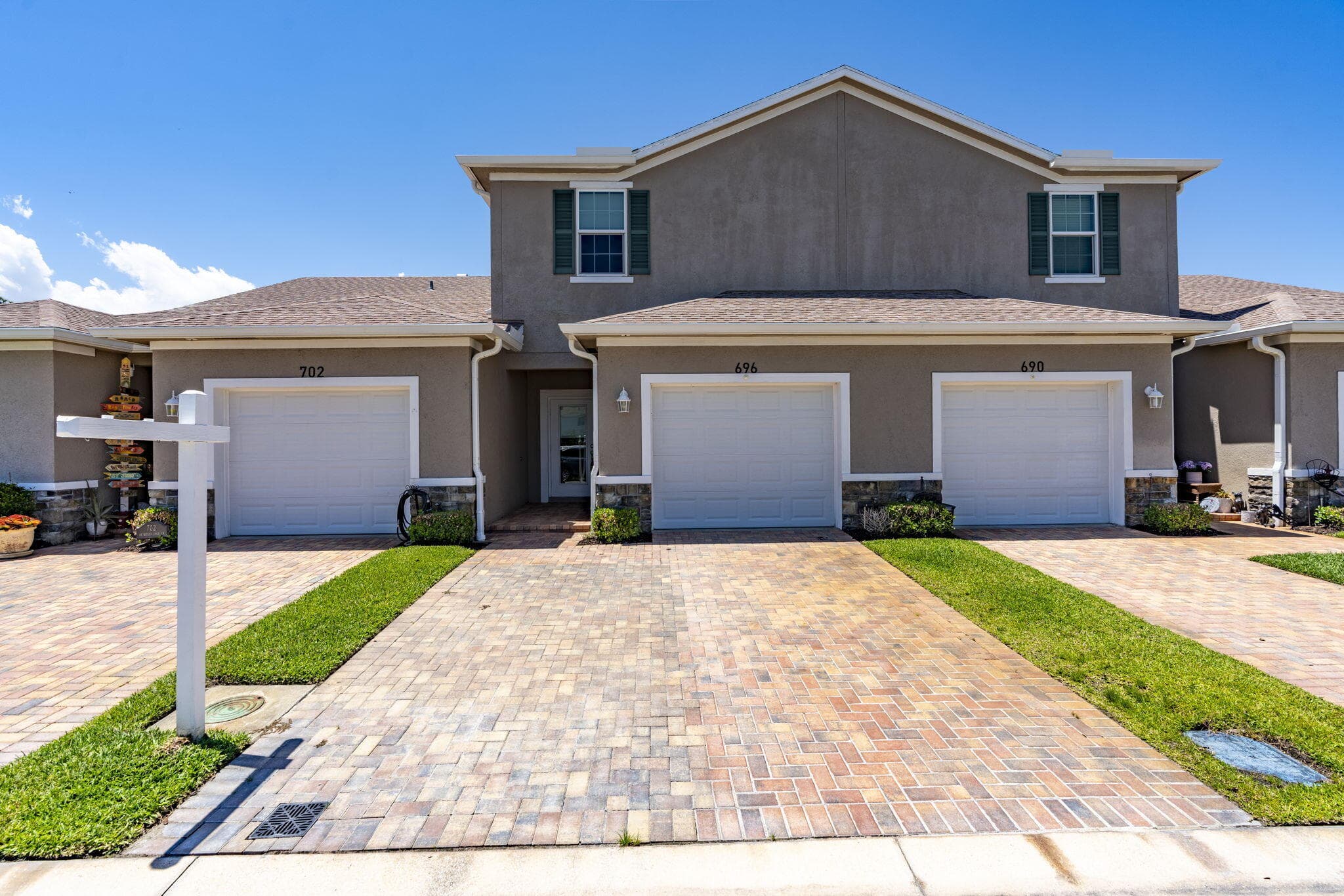 696 NE Waters Edge Lane, Port St. Lucie, FL 34983 — photo 3 of 41