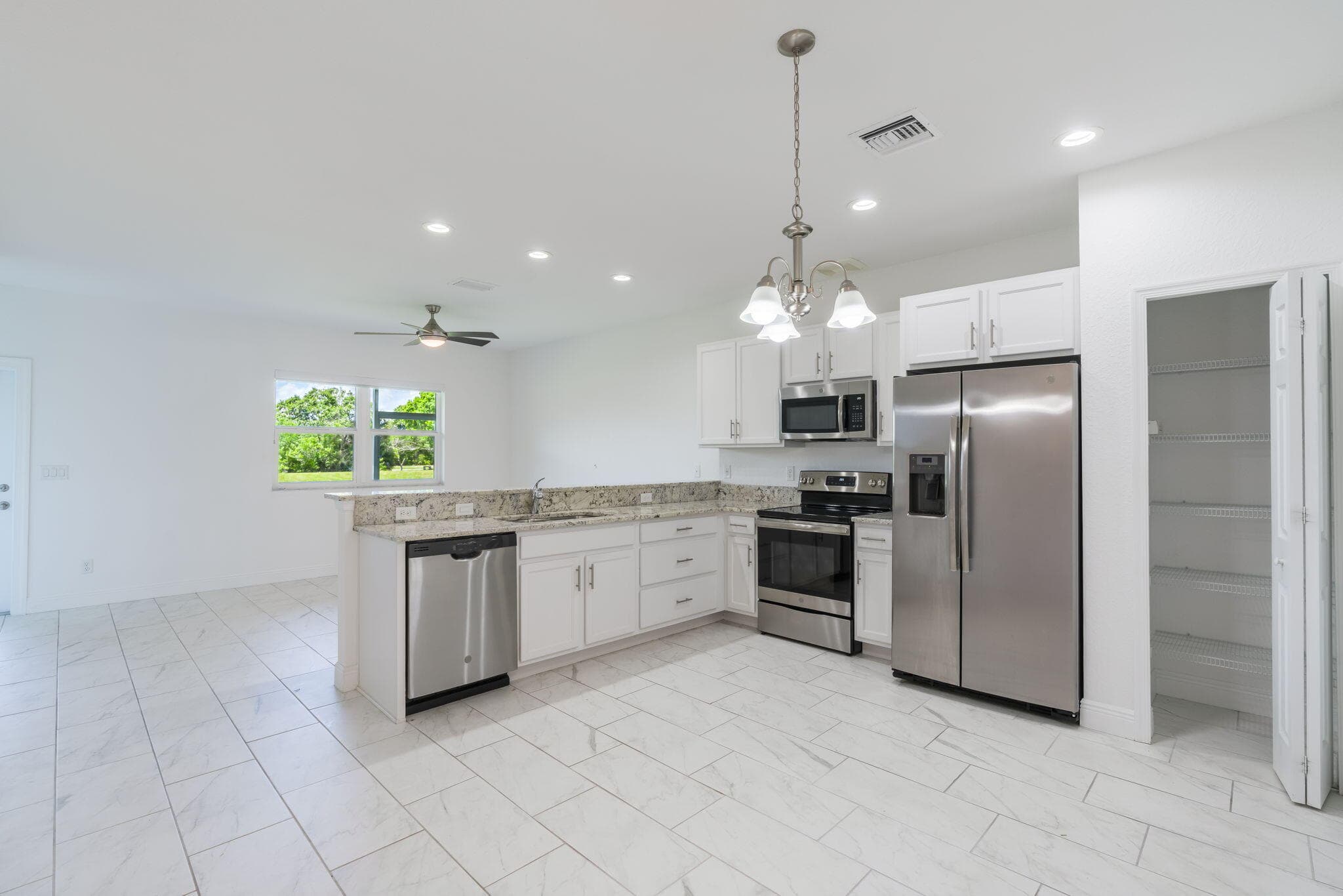 696 NE Waters Edge Lane, Port St. Lucie, FL 34983 — photo 4 of 41