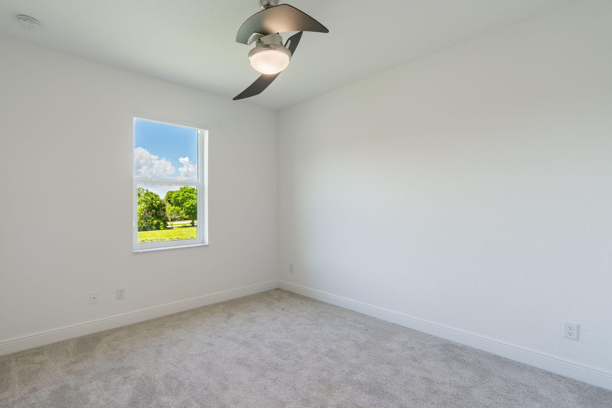 696 NE Waters Edge Lane, Port St. Lucie, FL 34983 — photo 16 of 41