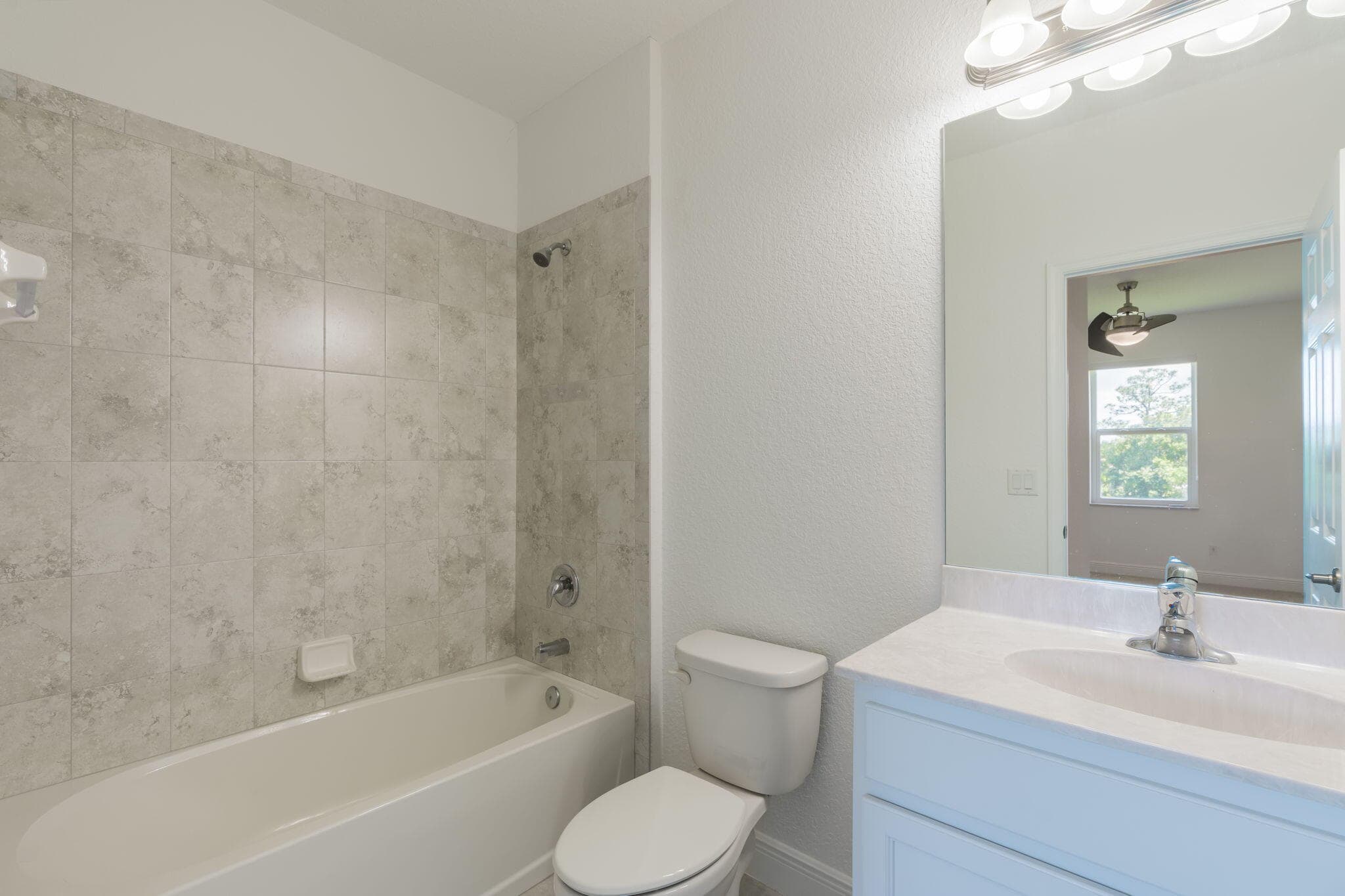696 NE Waters Edge Lane, Port St. Lucie, FL 34983 — photo 18 of 41
