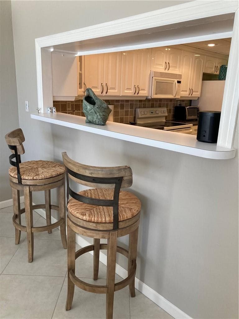 3750 Galt Ocean Drive 102, Fort Lauderdale, FL 33308 — photo 6 of 30