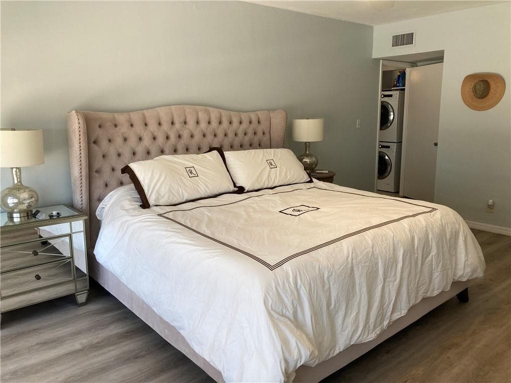 3750 Galt Ocean Drive 102, Fort Lauderdale, FL 33308 — photo 10 of 30