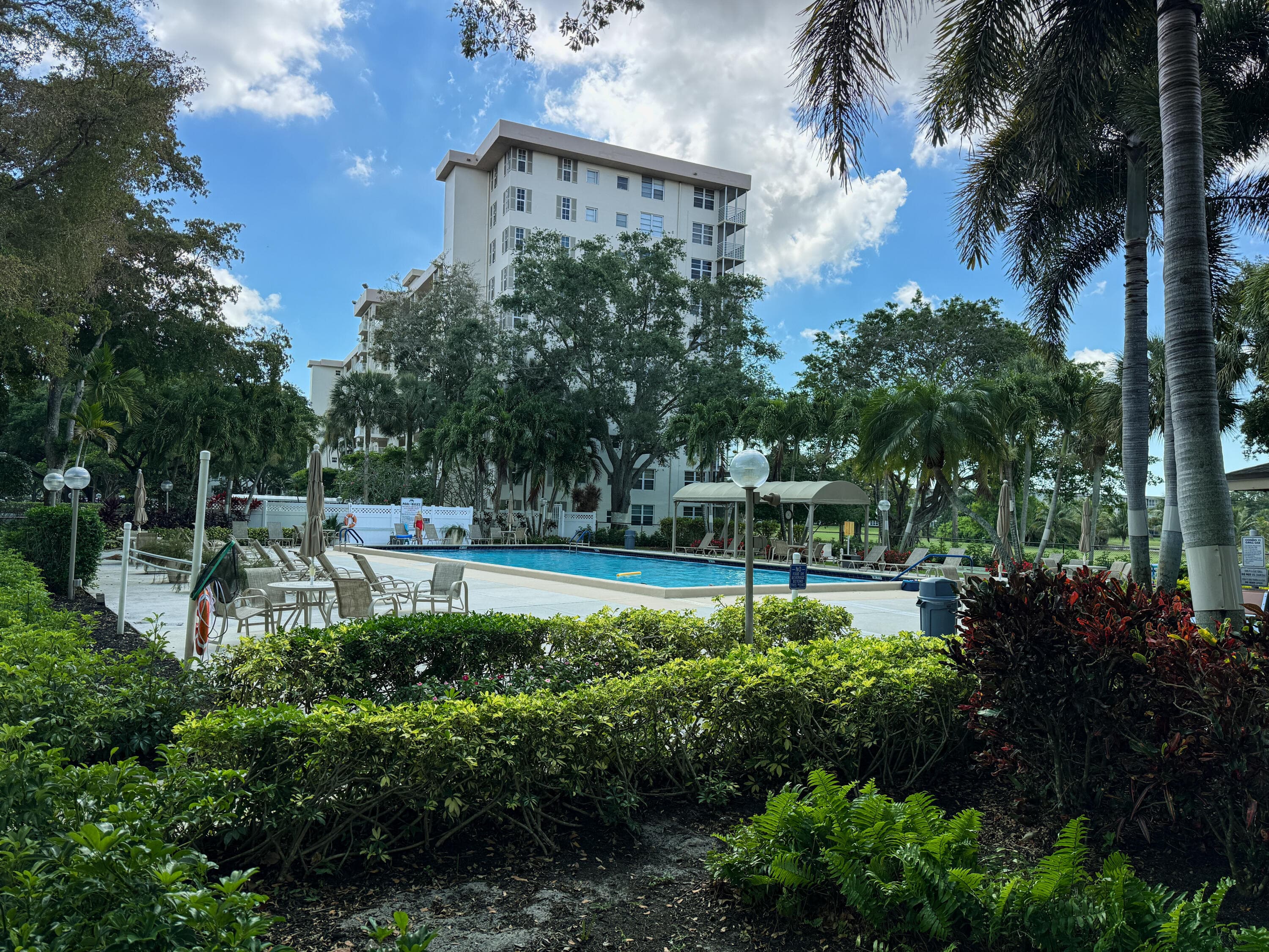 3507 Oaks Way 310, Pompano Beach, FL 33069 — photo 2 of 41