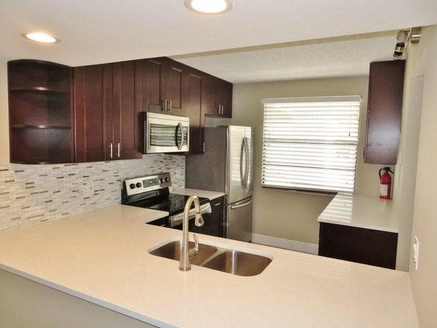 3521 Village Boulevard 103, West Palm Beach, FL 33409 — photo 6 of 21