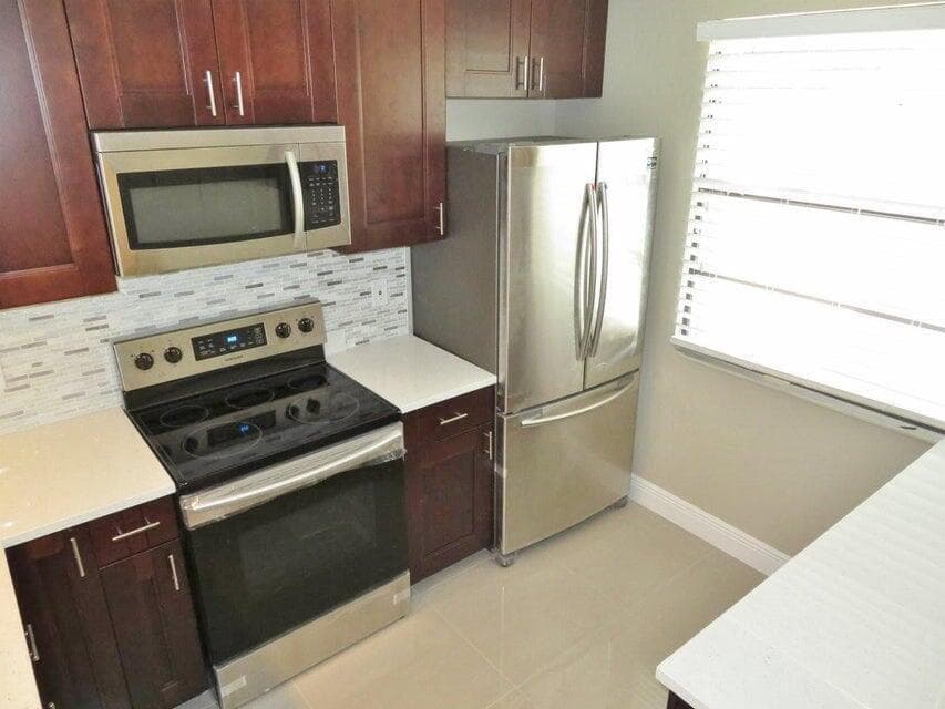 3521 Village Boulevard 103, West Palm Beach, FL 33409 — photo 7 of 21
