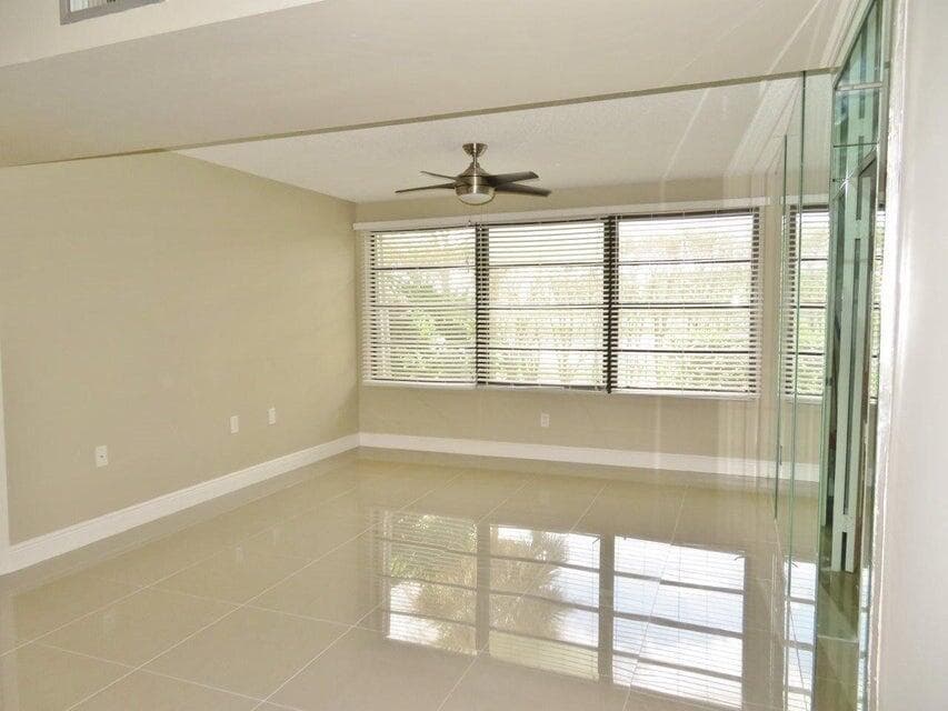3521 Village Boulevard 103, West Palm Beach, FL 33409 — photo 10 of 21